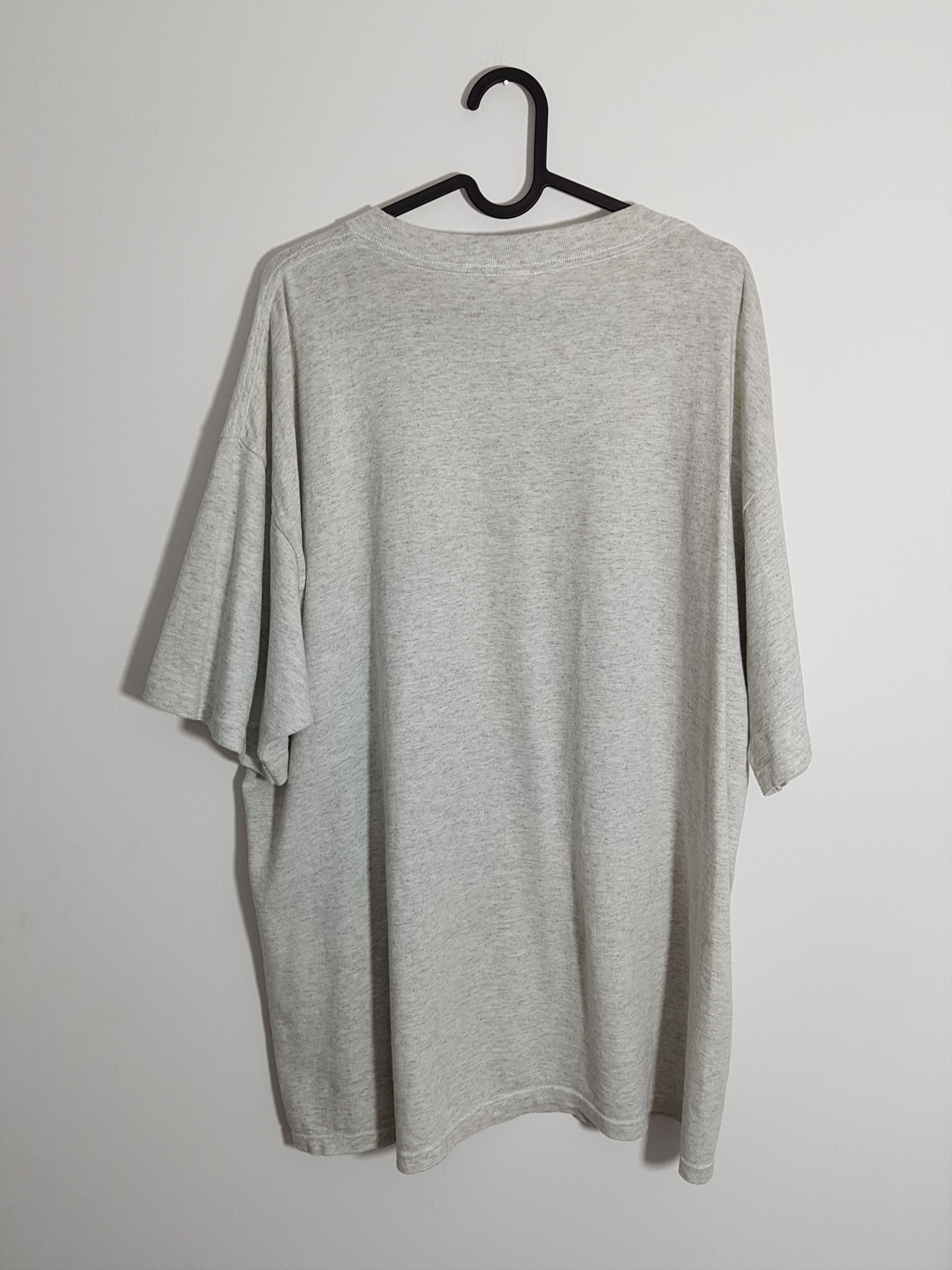 Cartoon Network × Vintage *FINAL DROP* Vintage 1996 Single Stitch Looney Tunes Coyote Size US XL / EU 56 / 4 - 9 Thumbnail
