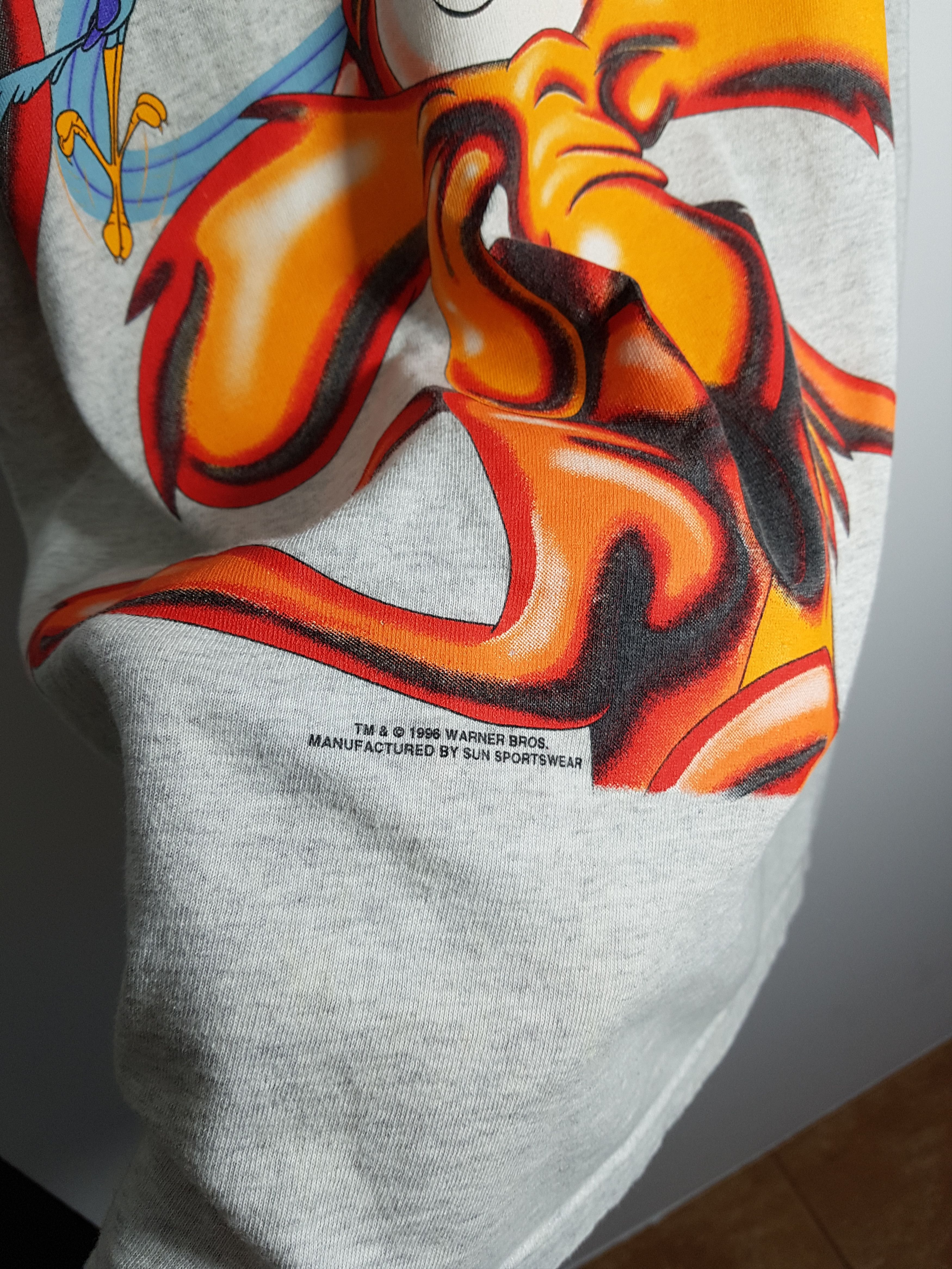 Cartoon Network × Vintage *FINAL DROP* Vintage 1996 Single Stitch Looney Tunes Coyote Size US XL / EU 56 / 4 - 8 Thumbnail