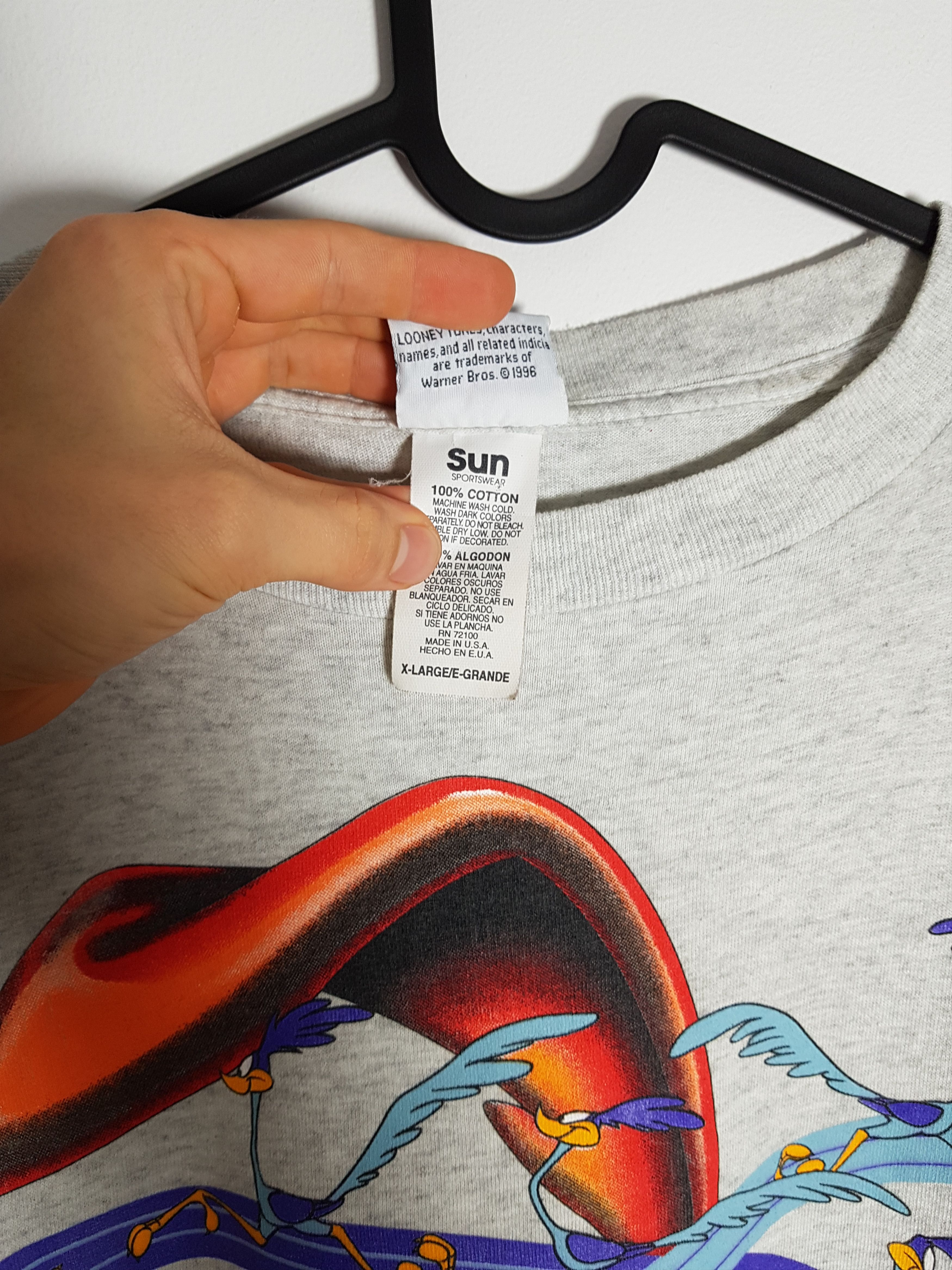 Cartoon Network × Vintage *FINAL DROP* Vintage 1996 Single Stitch Looney Tunes Coyote Size US XL / EU 56 / 4 - 6 Thumbnail