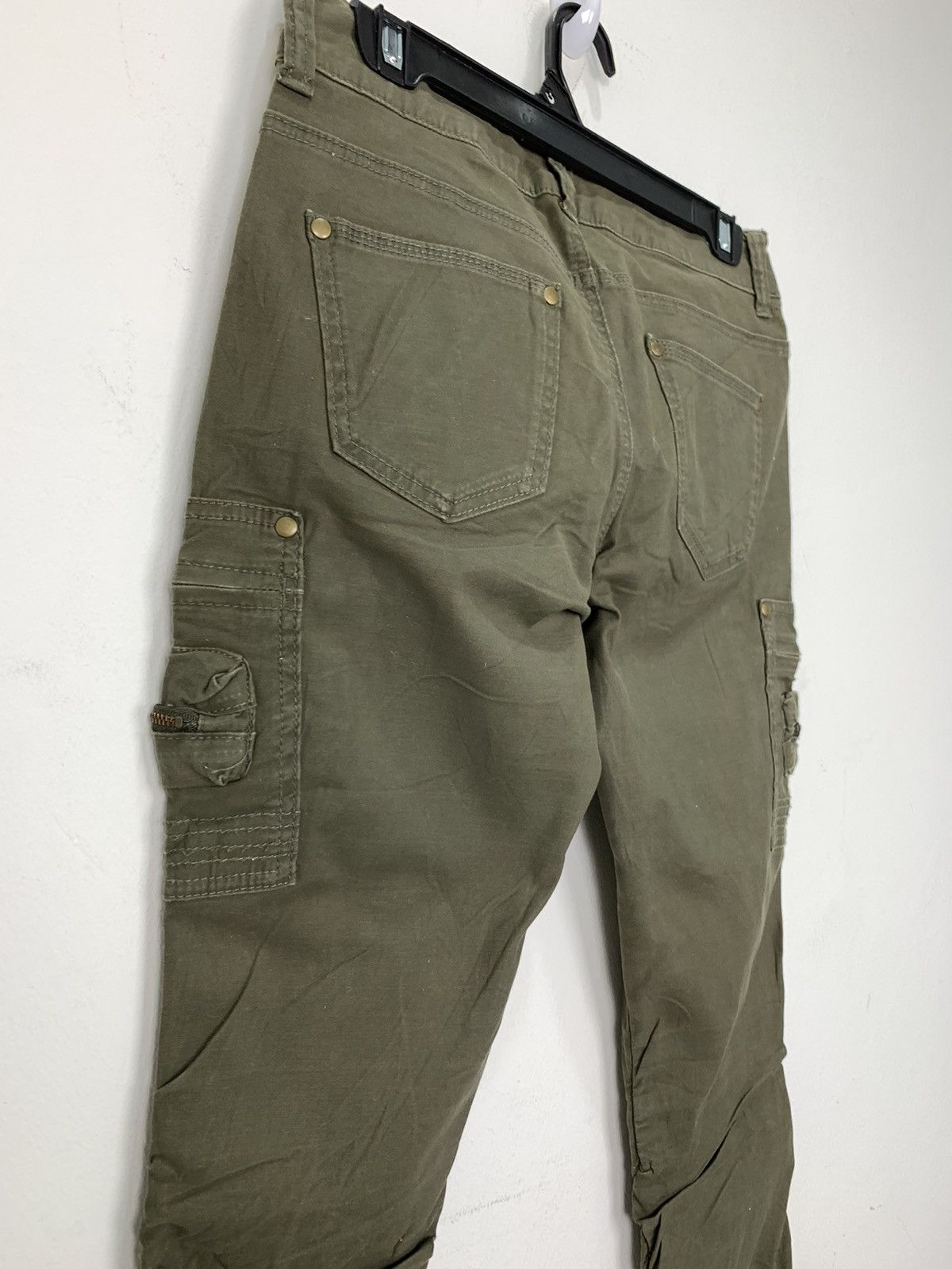 Japanese Brand × Seditionaries 10 Multipocket Baggy SpringLeg Parachute Military CargoPant Size US 29 - 13 Thumbnail