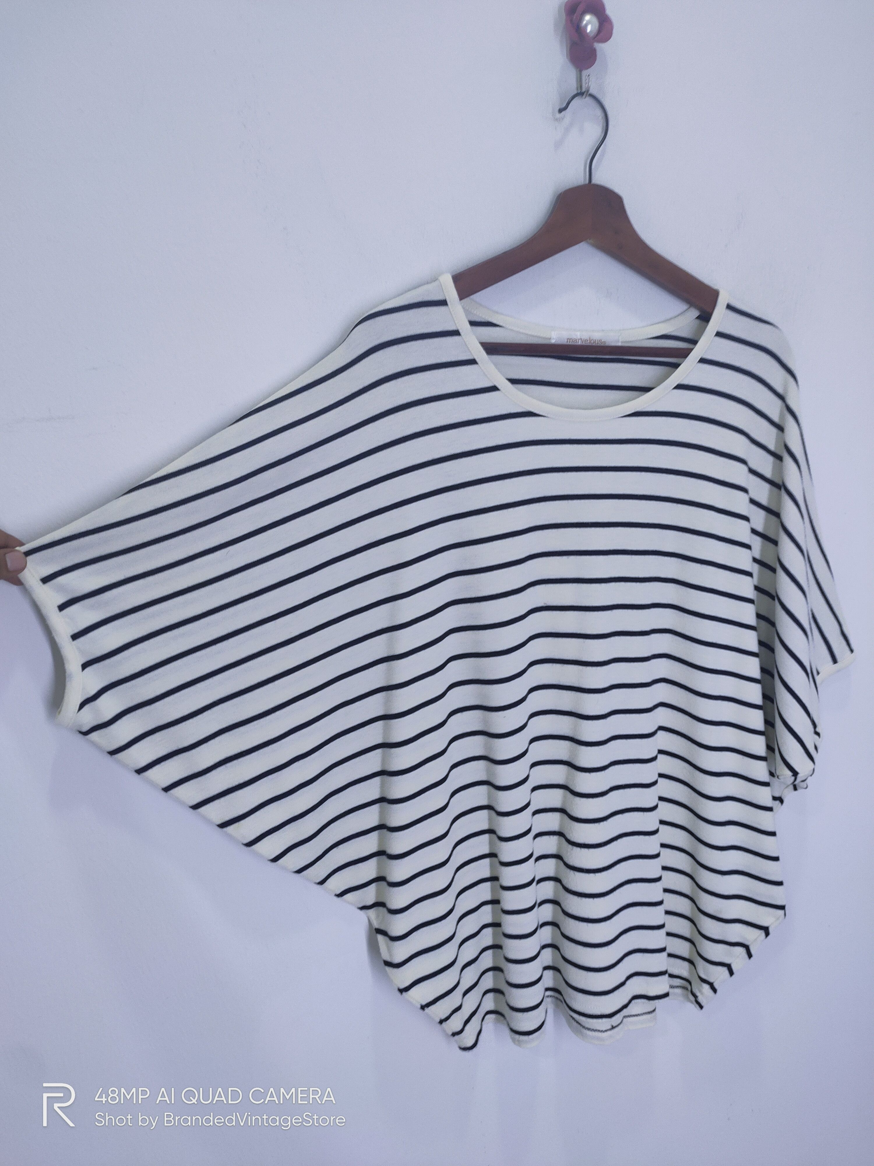 Japanese Brand × OVER THE STRiPES MARVELOUS Stripe Bat Wing Streetwear Sweatshirt Shortsleeve Size M / US 6-8 / IT 42-44 - 3 Thumbnail