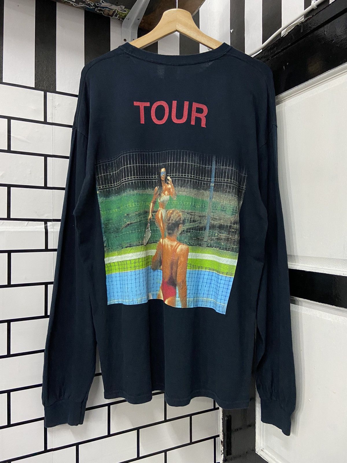 Kanye West Kanye West X Kim Kardashian Saint Pablo Tour Long Sleeve Tee Size US L / EU 52-54 / 3 - 1 Thumbnail