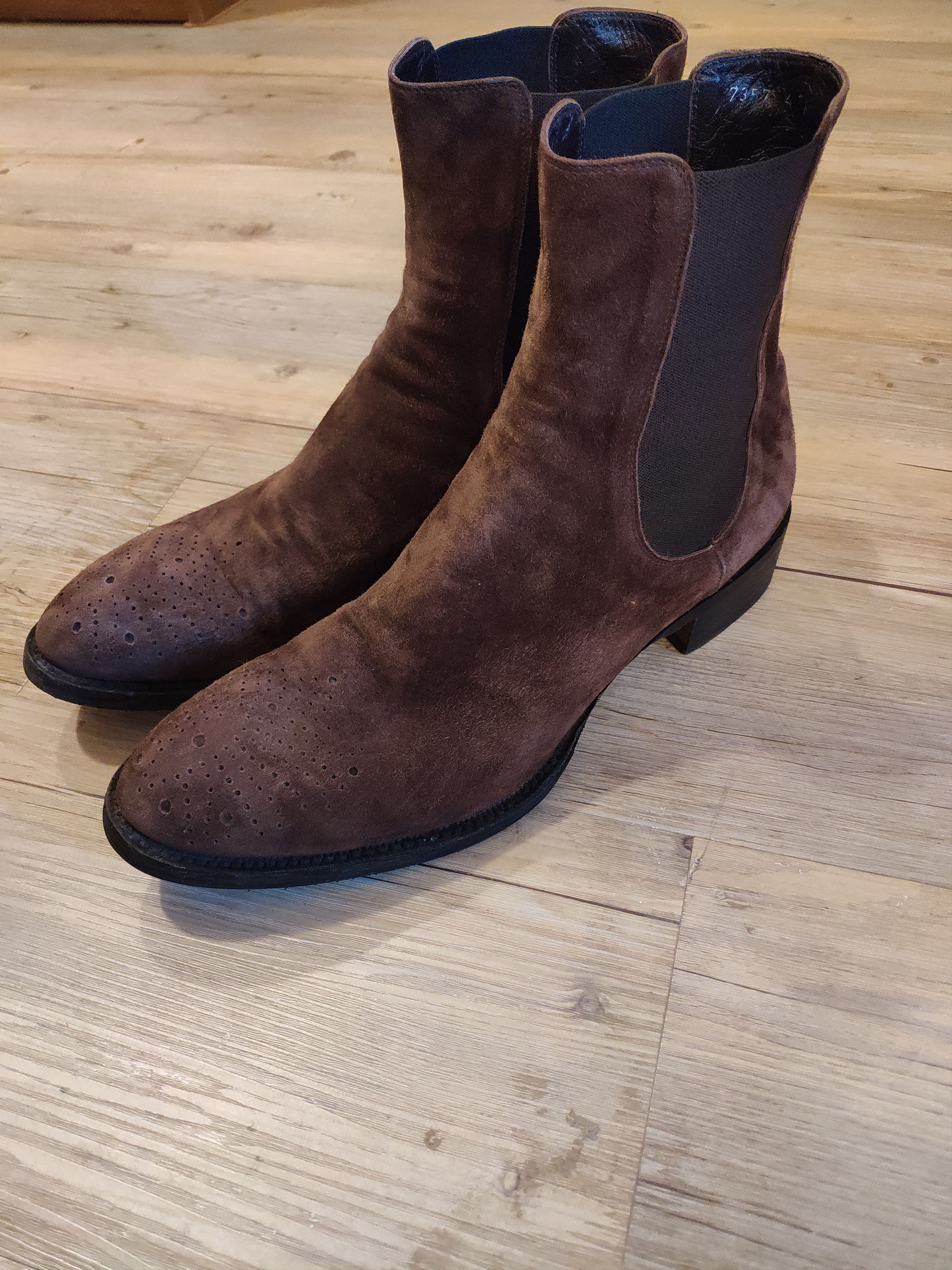 RoccoP Brown suede chelsea boots.Like Saint Laurent or Dior Size US 9 / EU 42 - 1 Thumbnail