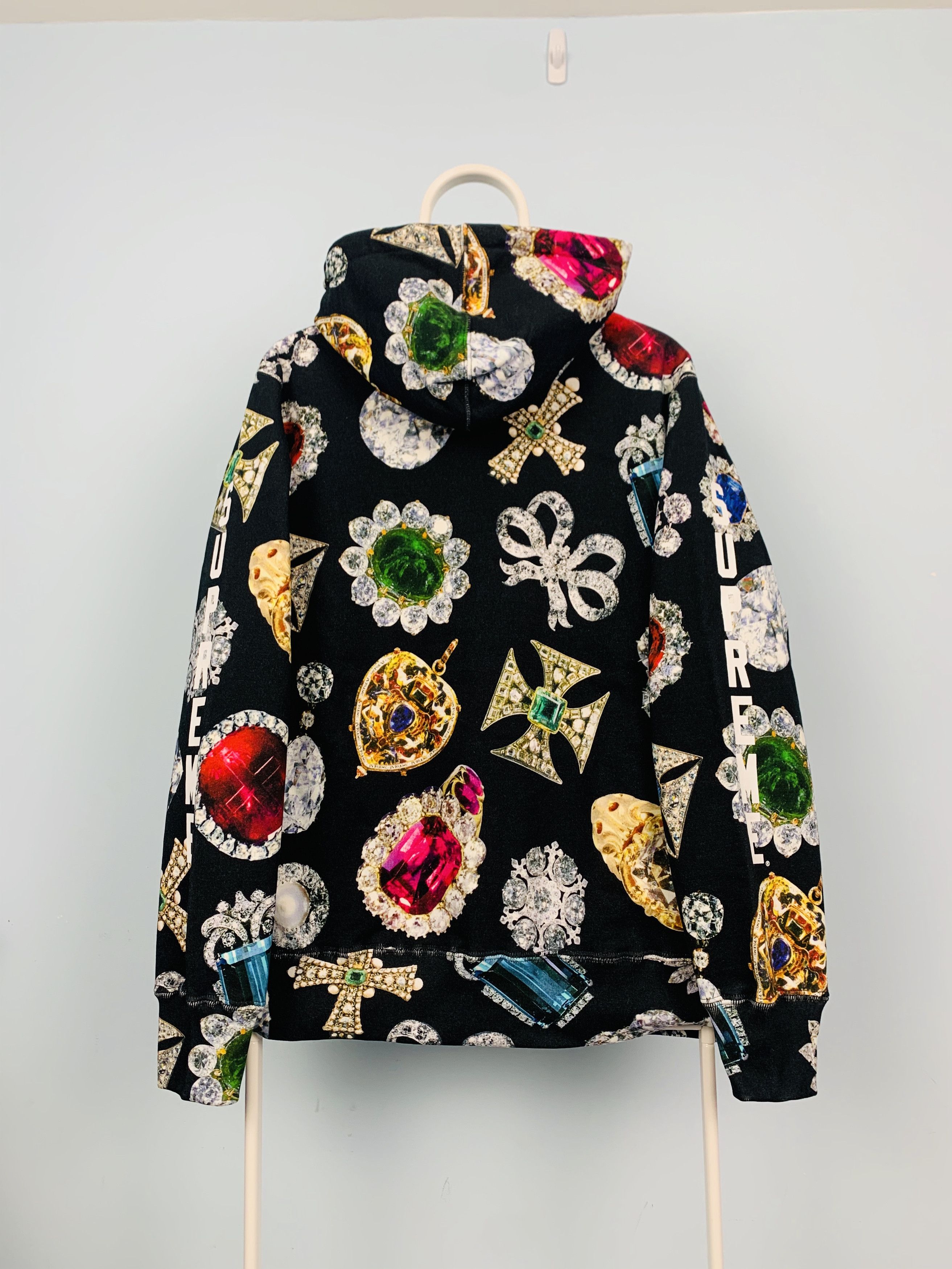 Supreme 2018 Supreme Jewels Hooded Sweatshirt Black Medium Size US M / EU 48-50 / 2 - 8 Thumbnail