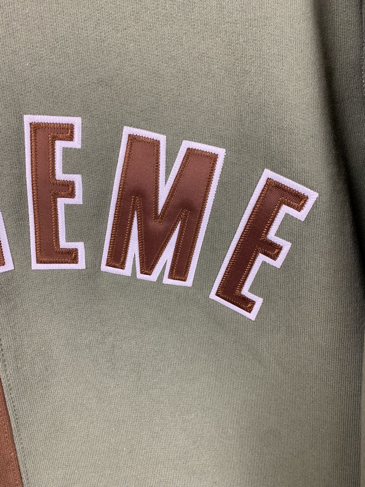 Supreme 2018 Supreme Split Crewneck Sweatshirt Olive Brown Medium Size US M / EU 48-50 / 2 - 4 Thumbnail