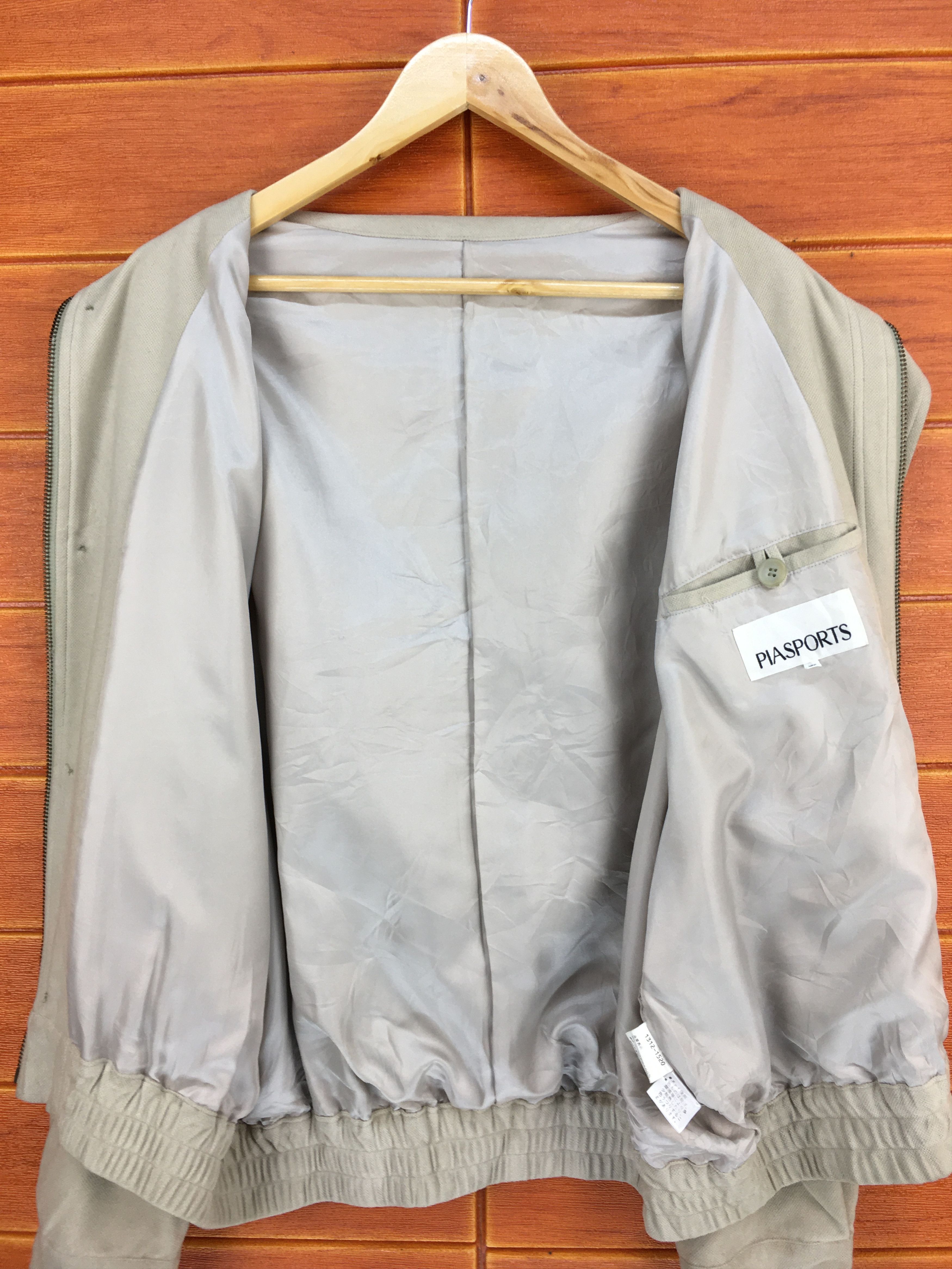 Cartoon Network Vintage 90s BUGS BUNNY Pia Sports Embroidered Jacket Size US L / EU 52-54 / 3 - 14 Thumbnail