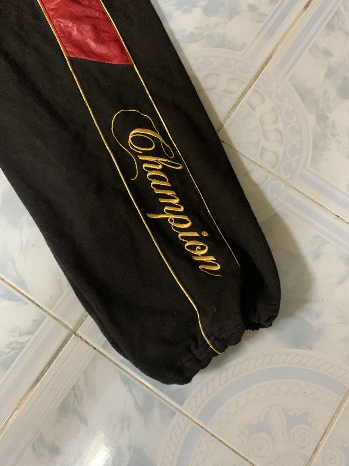 Champion × Vintage Vintage Champion Embroidery Jogger Pants Size US 30 / EU 46 - 11 Thumbnail