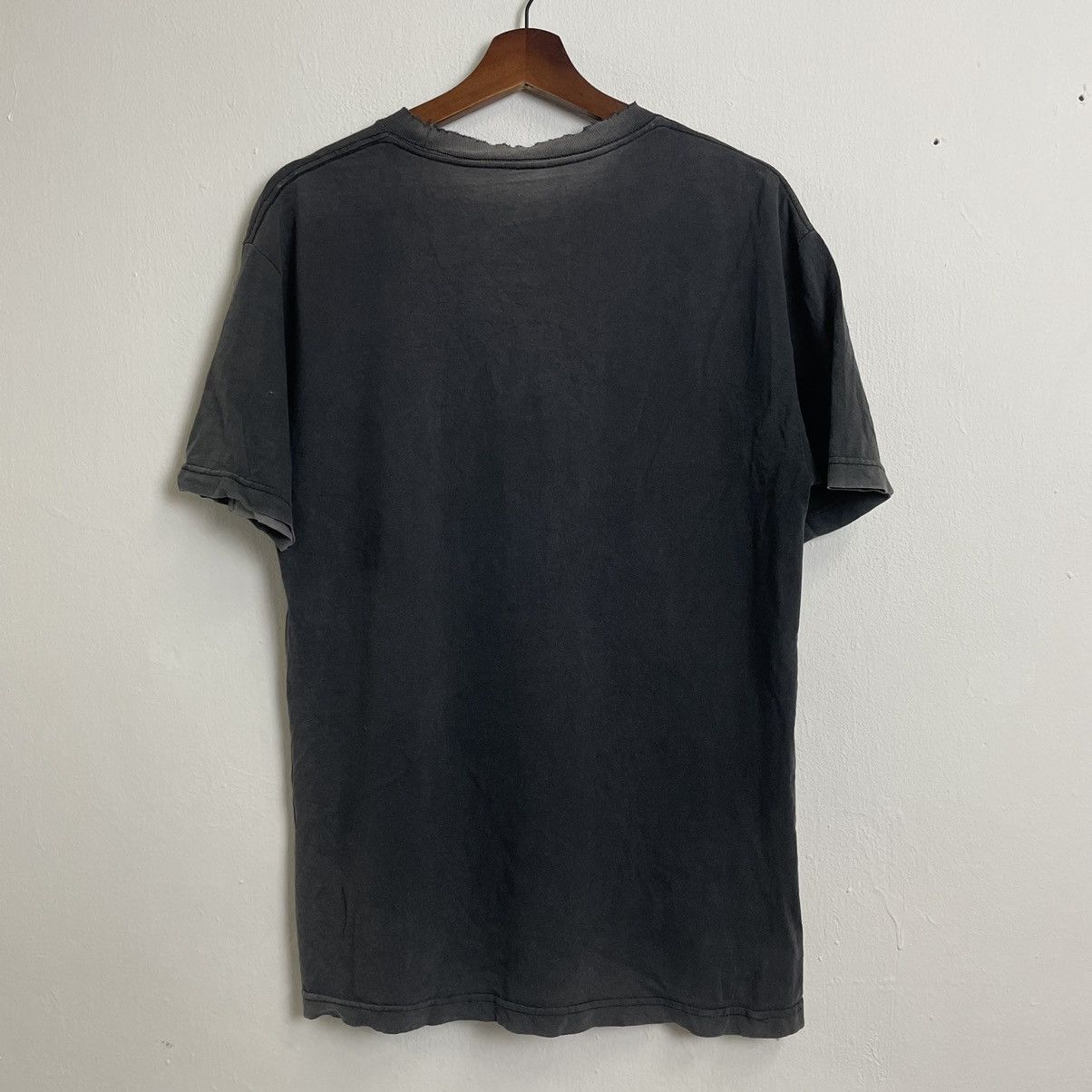 Vintage Vintage Santa Cruz Big Logo Distressed Faded Tee Size US M / EU 48-50 / 2 - 6 Thumbnail