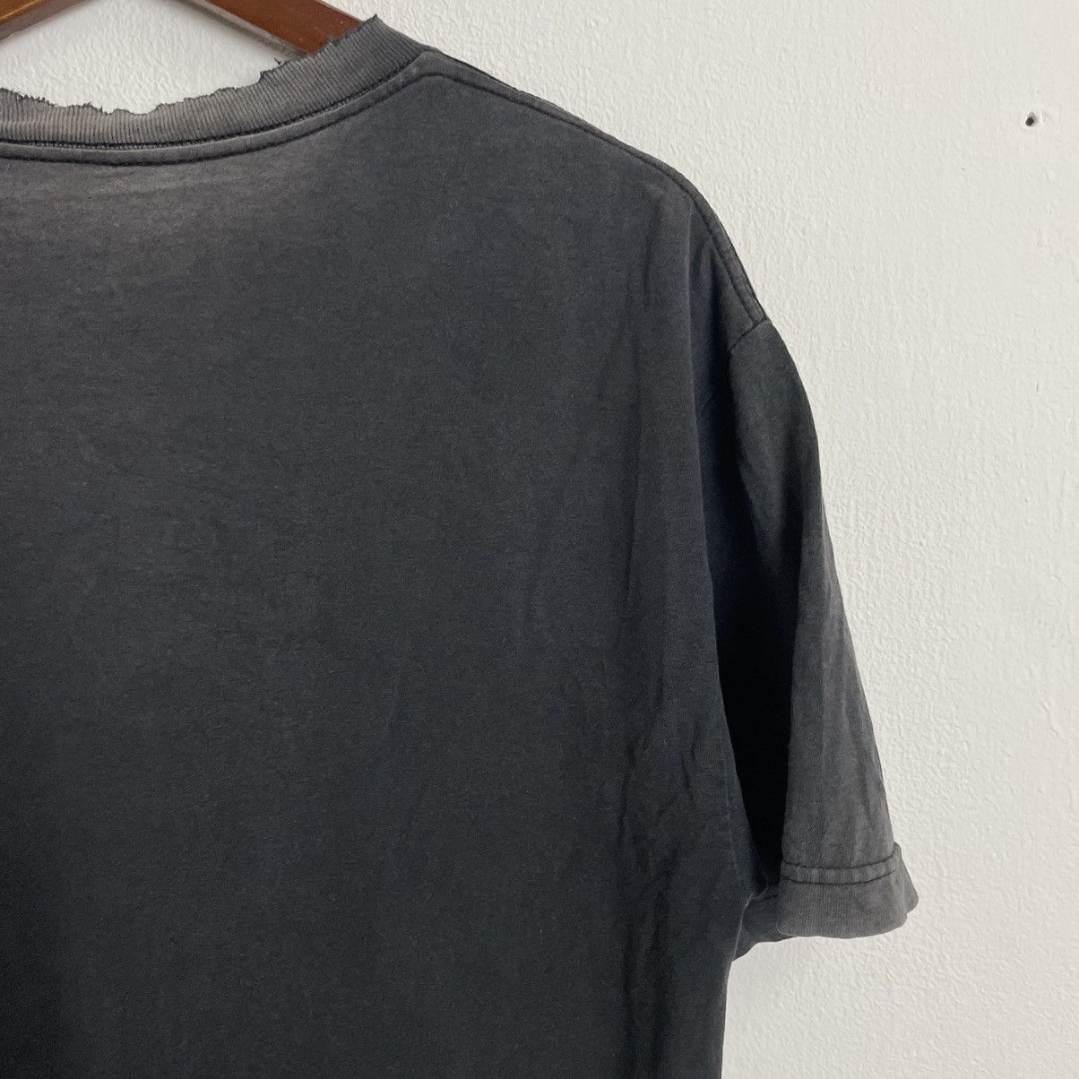 Vintage Vintage Santa Cruz Big Logo Distressed Faded Tee Size US M / EU 48-50 / 2 - 8 Thumbnail