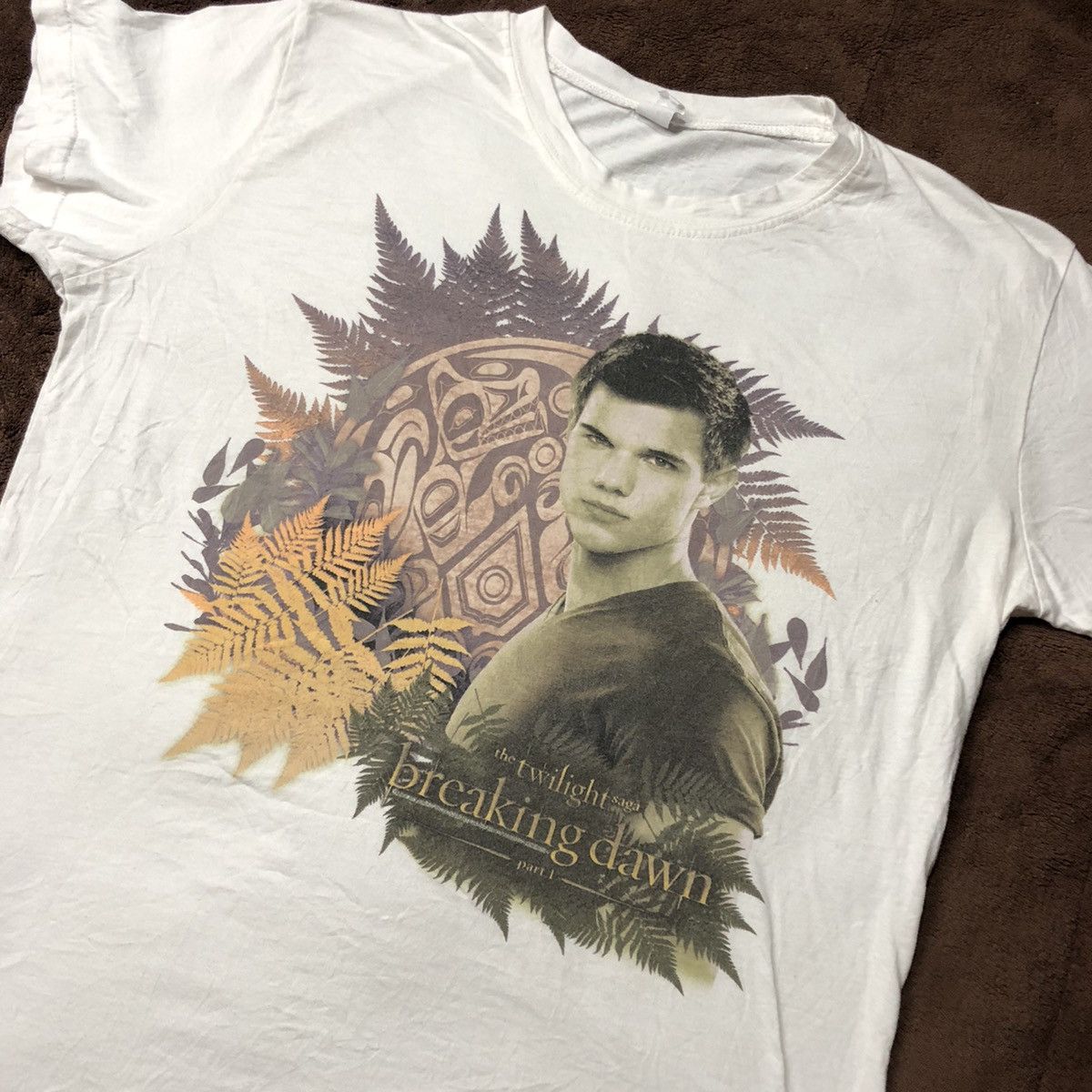 image of The Twilight Saga Breaking Dawn Movie T Shirt in White, Men's (Size Medium)