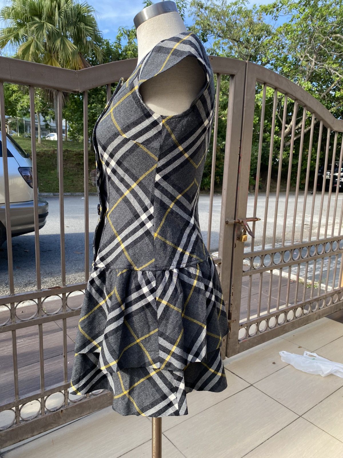 Burberry vintage mini dress Size XS / US 0-2 / IT 36-38 - 4 Thumbnail