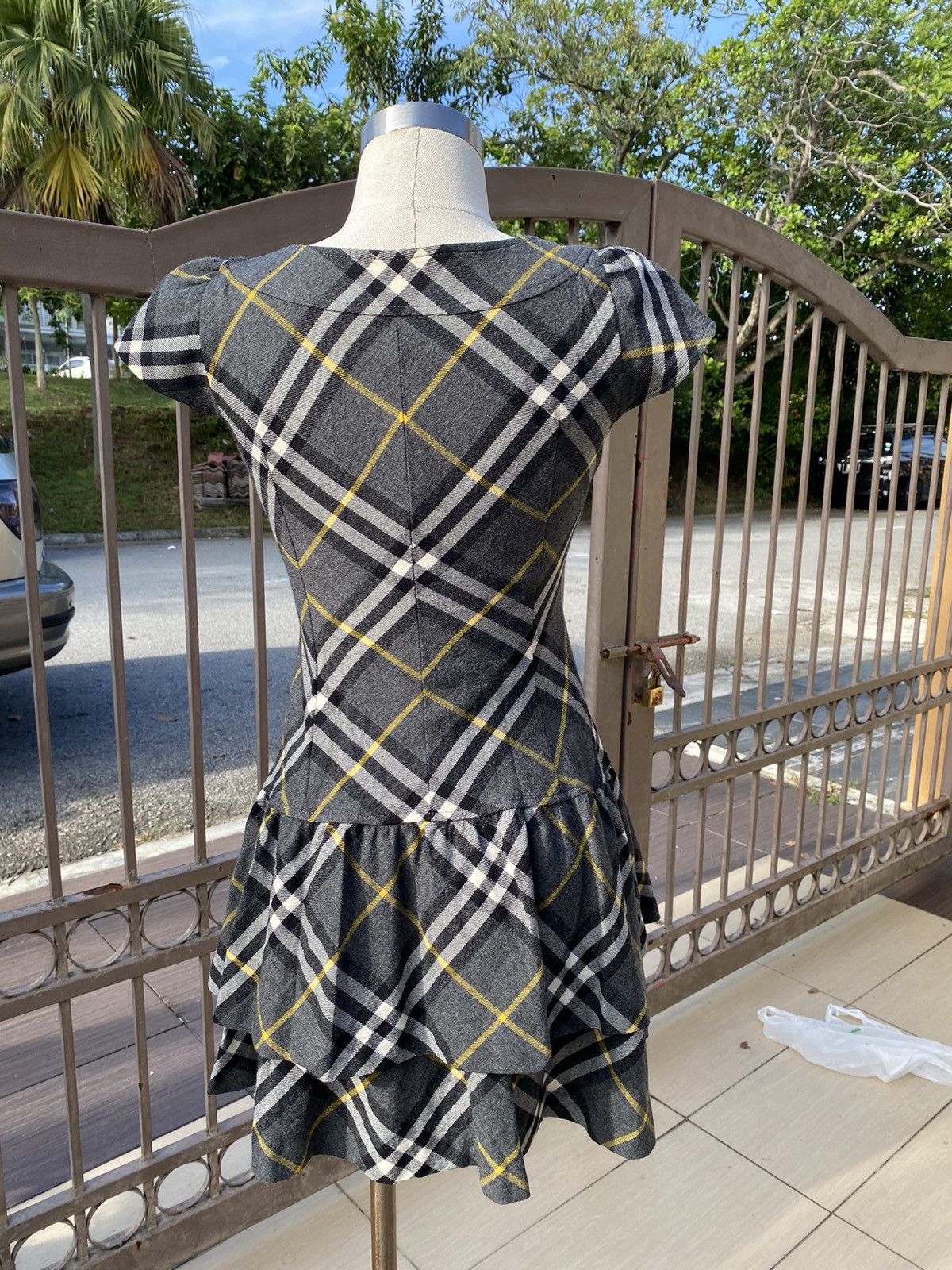 Burberry vintage mini dress Size XS / US 0-2 / IT 36-38 - 5 Thumbnail