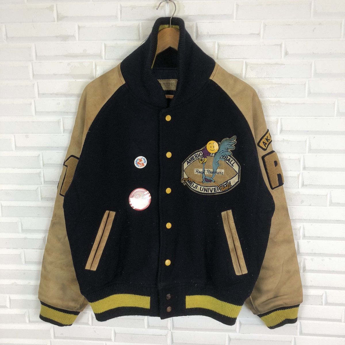 Cartoon Network × Vintage AKIHITO RB ROAD RUNNER VARSITY JACKET Size US M / EU 48-50 / 2 - 5 Thumbnail