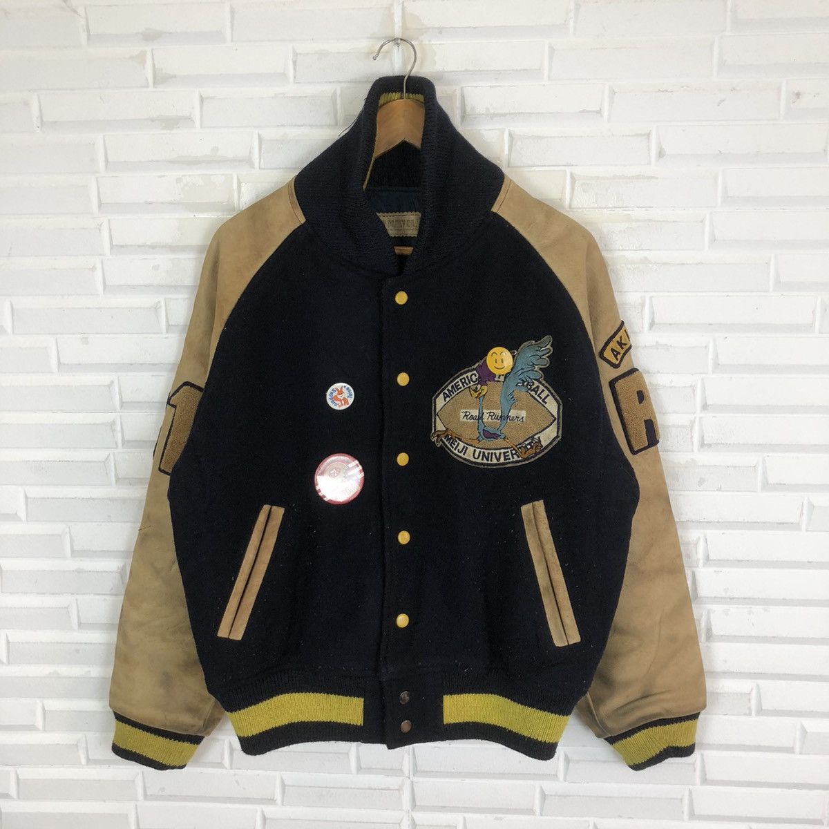 Cartoon Network × Vintage AKIHITO RB ROAD RUNNER VARSITY JACKET Size US M / EU 48-50 / 2 - 1 Thumbnail