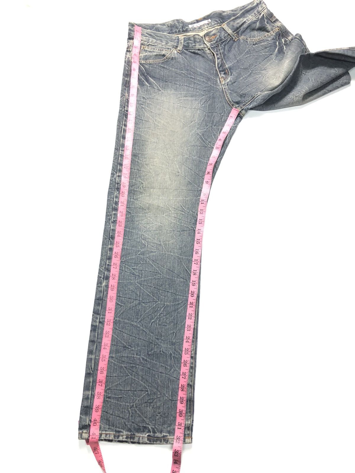 Japanese Brand VINTAGE DAILY TOPICS BLUE WASH DISTRESSED DENIM Size US 33 - 14 Thumbnail