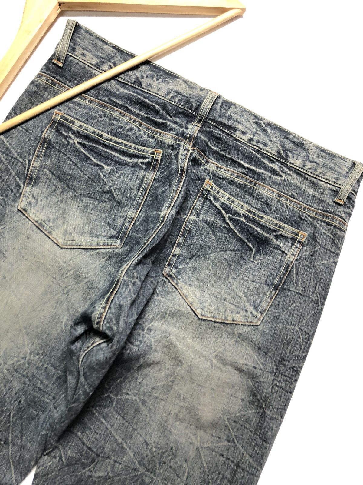 Japanese Brand VINTAGE DAILY TOPICS BLUE WASH DISTRESSED DENIM Size US 33 - 10 Thumbnail