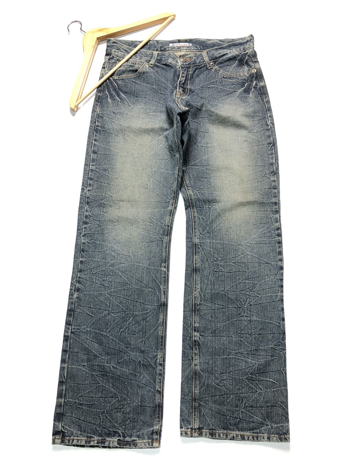 Japanese Brand VINTAGE DAILY TOPICS BLUE WASH DISTRESSED DENIM Size US 33 - 2 Thumbnail