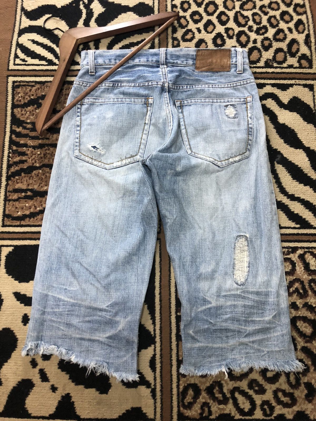 Global Work × Salvage GLOBAL WORK SELVEDGE QUARTER SHORT DISTRESSED DENIM JAPAN 🇯🇵 Size US 29 - 8 Thumbnail