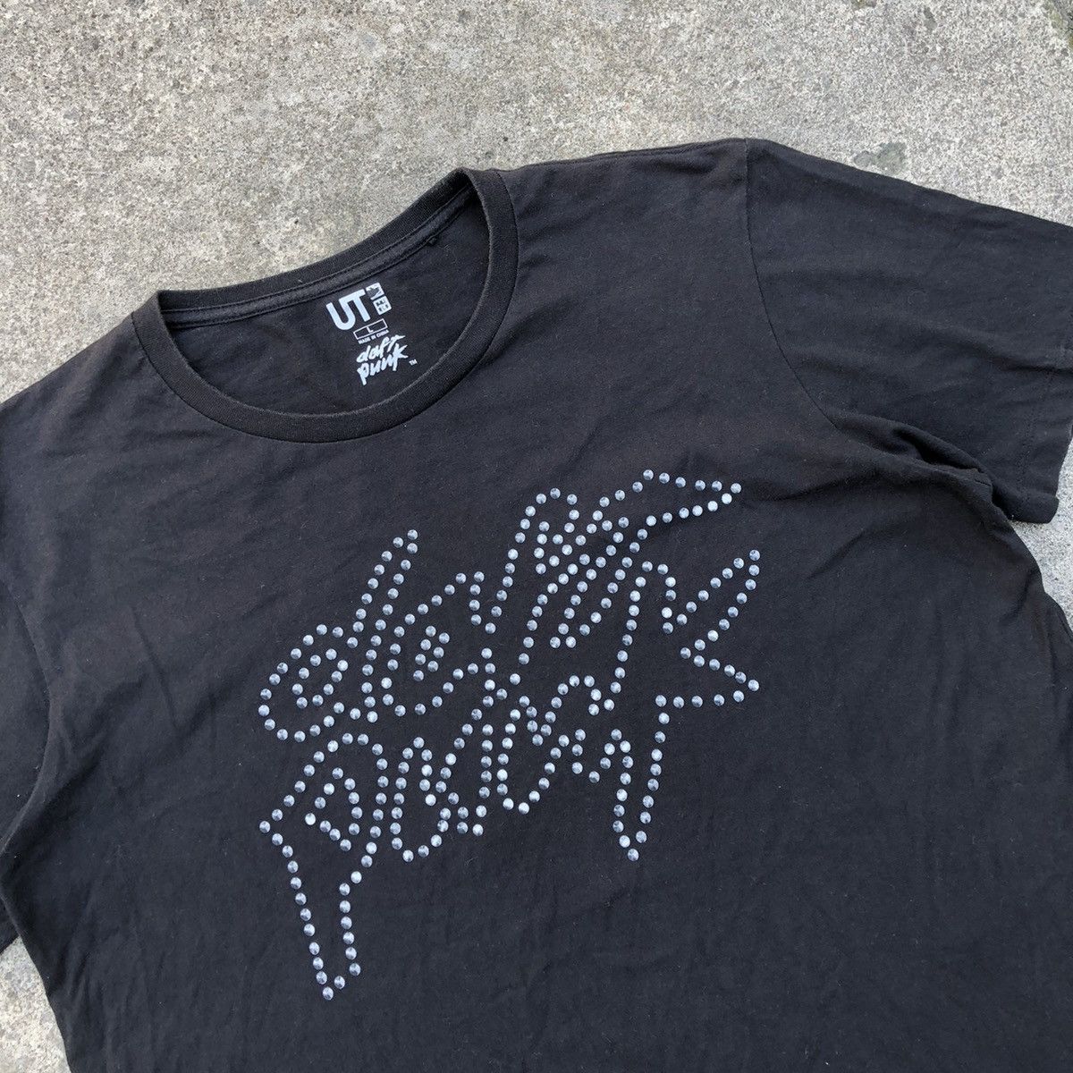 Band Tees 🔥Rare🔥Daft Punk Iconic Electronic Duo Music Collab Tee Size US M / EU 48-50 / 2 - 2 Thumbnail