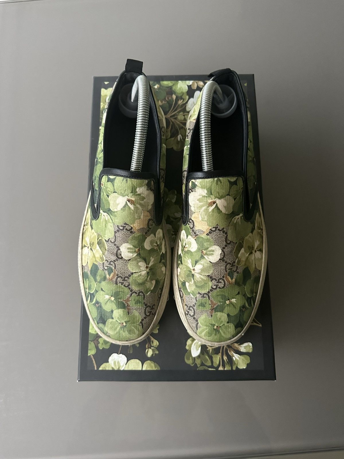 Gucci Gucci Men Slip On Sneaker - Bloom Flower Print Supreme GG Size US 7.5 / EU 40-41 - 3 Thumbnail