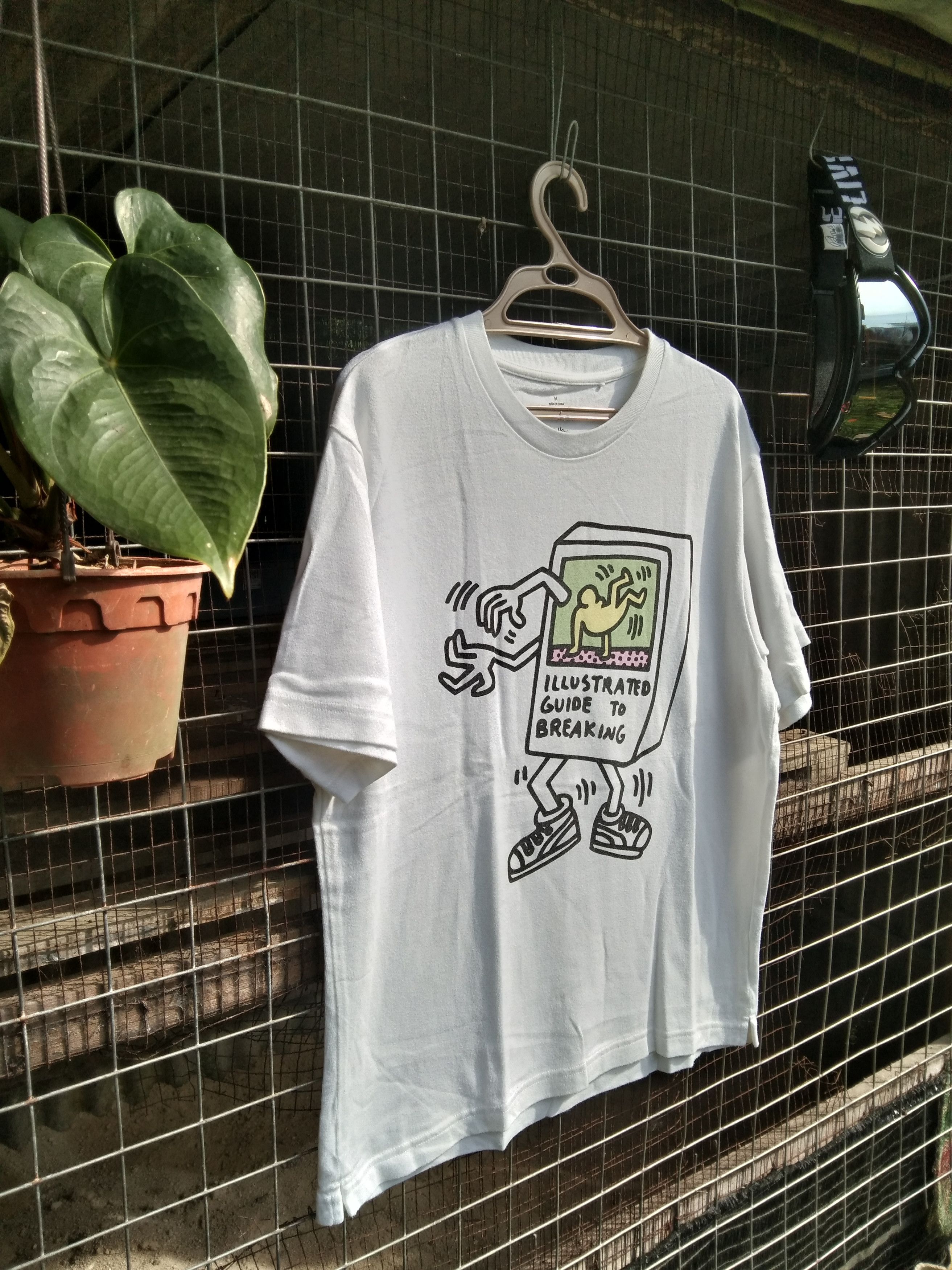 Keith Haring × Uniqlo KEITH HARING x UNIQLO PRINTED T-SHIRT Size US M / EU 48-50 / 2 - 3 Thumbnail