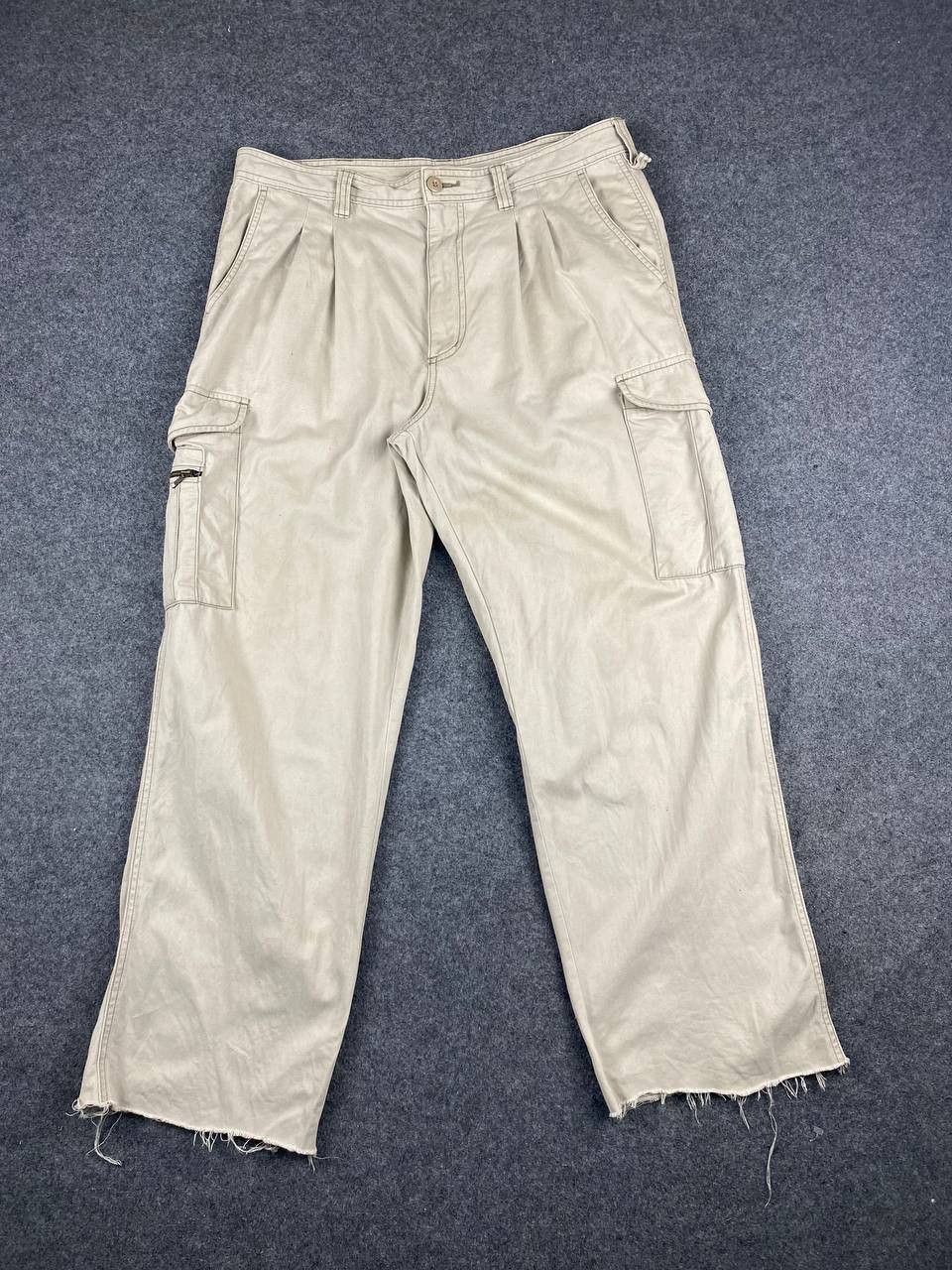 Japanese Brand vintage japanese brands cargo pants nice design Size US 35 - 7 Thumbnail