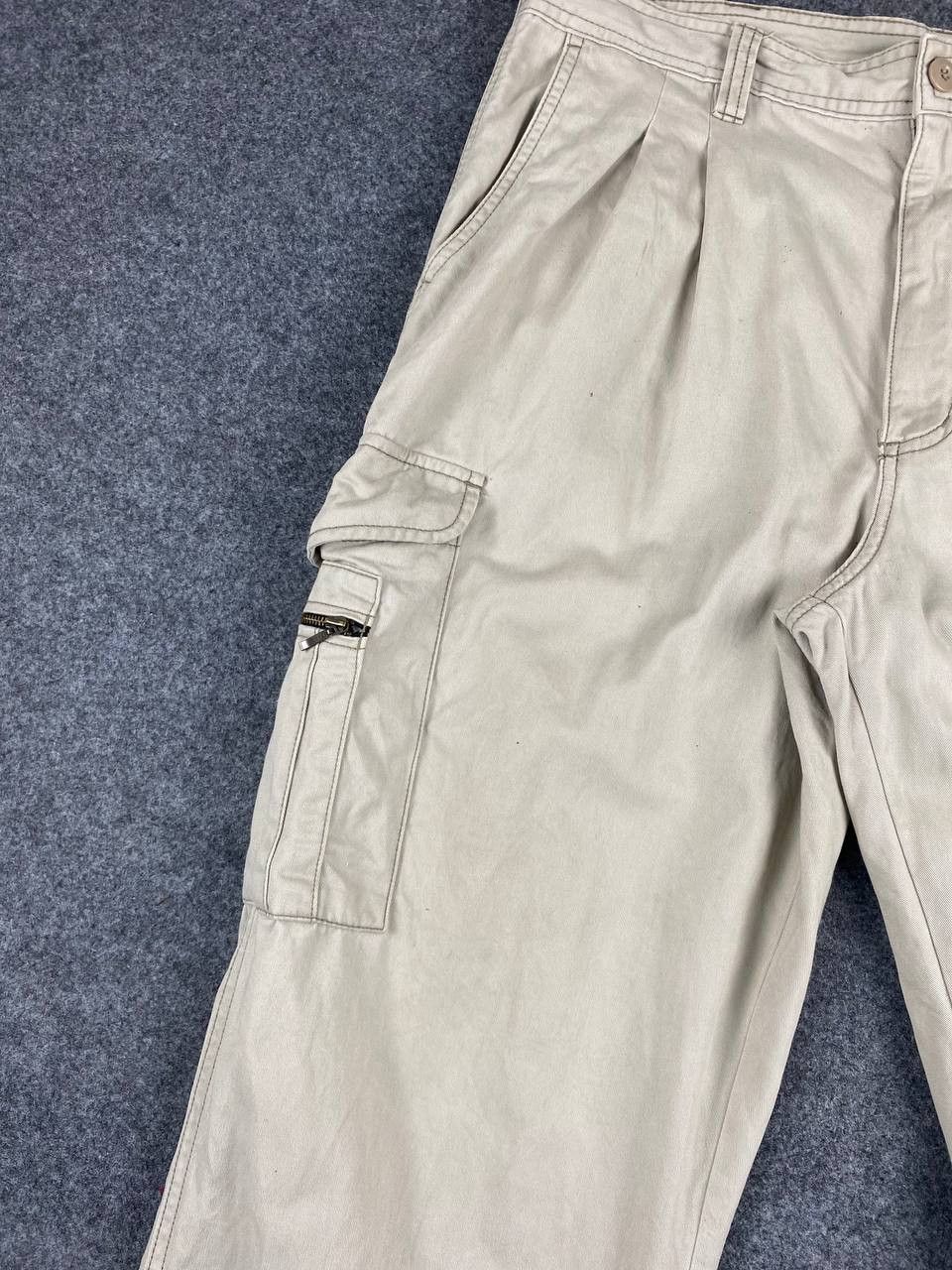 Japanese Brand vintage japanese brands cargo pants nice design Size US 35 - 9 Thumbnail