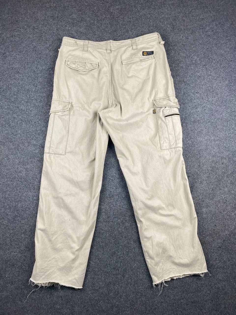 Japanese Brand vintage japanese brands cargo pants nice design Size US 35 - 1 Thumbnail