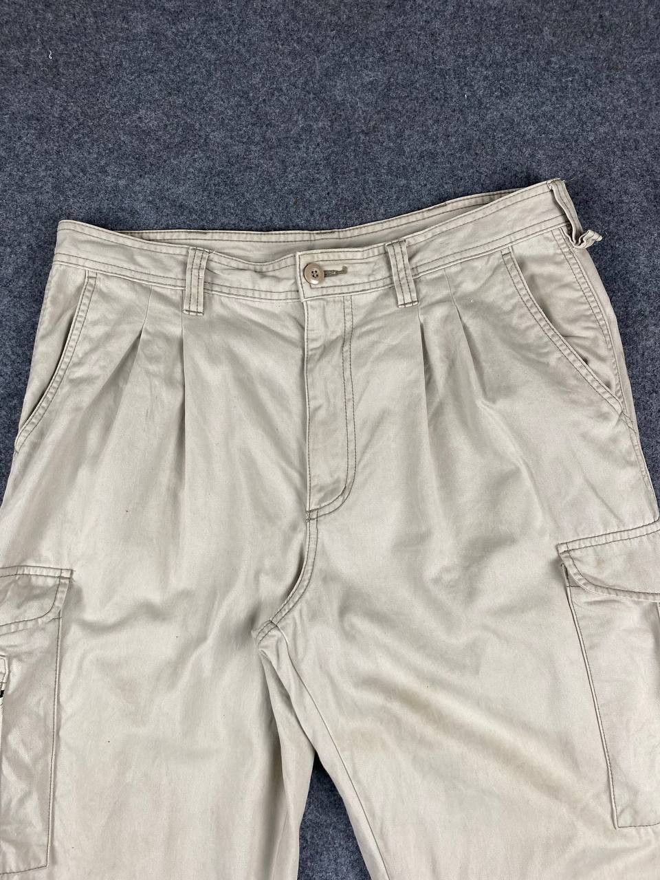 Japanese Brand vintage japanese brands cargo pants nice design Size US 35 - 8 Thumbnail