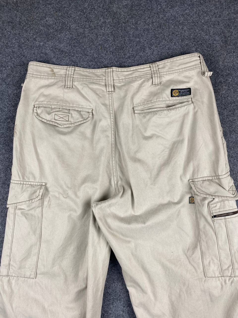 Japanese Brand vintage japanese brands cargo pants nice design Size US 35 - 3 Thumbnail