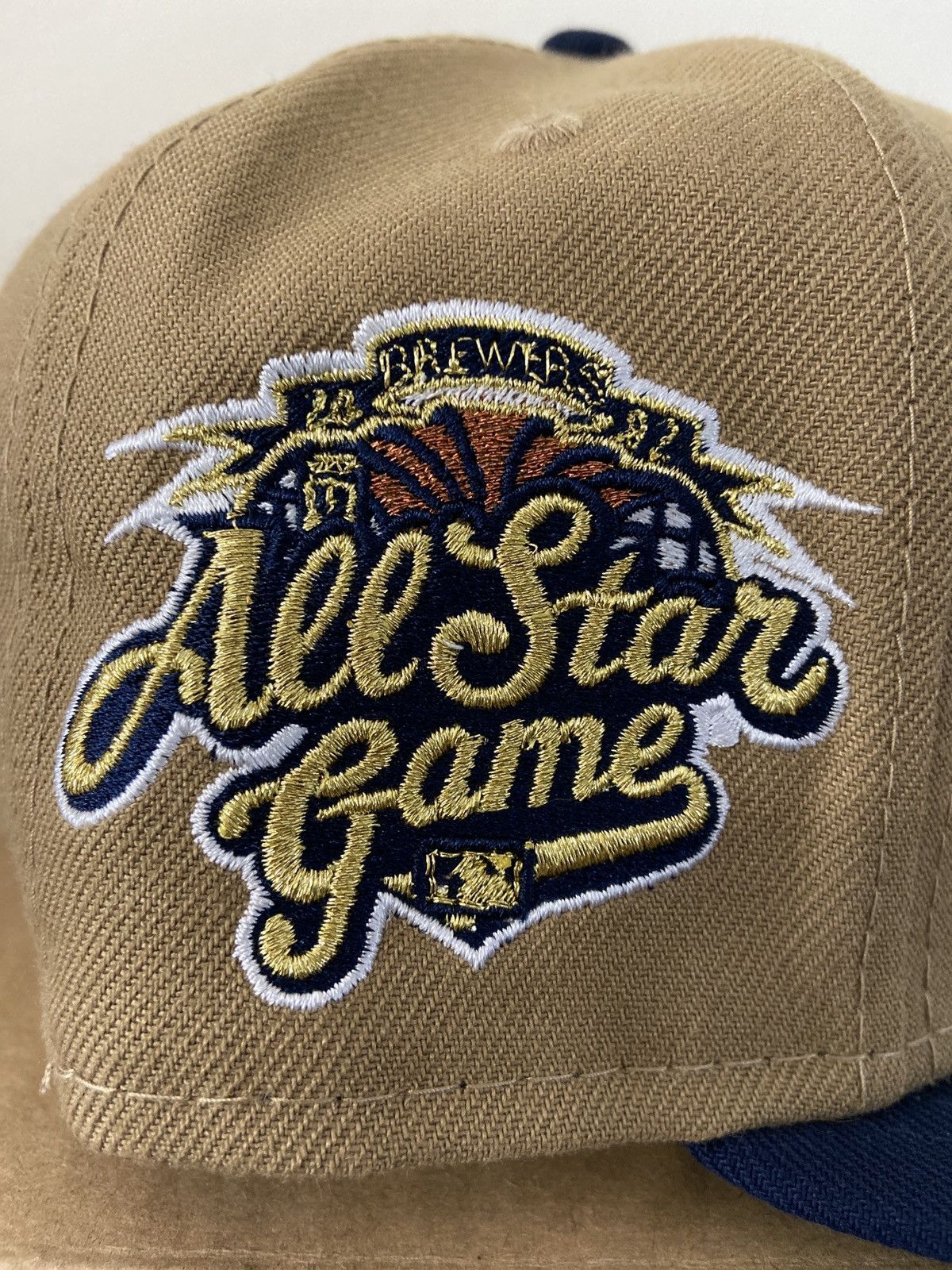 New Era Sneakertown Milwaukee Brewers 2002 ASG Khaki Size 7 1/8 Size ONE SIZE - 5 Thumbnail
