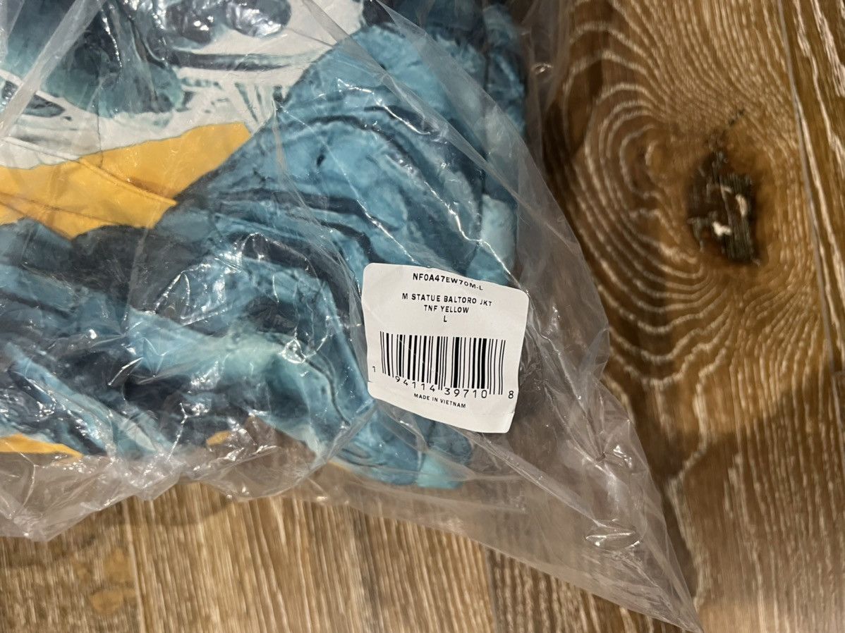 Supreme × The North Face Supreme North Face Statue Baltoro Jacket Size US L / EU 52-54 / 3 - 3 Thumbnail