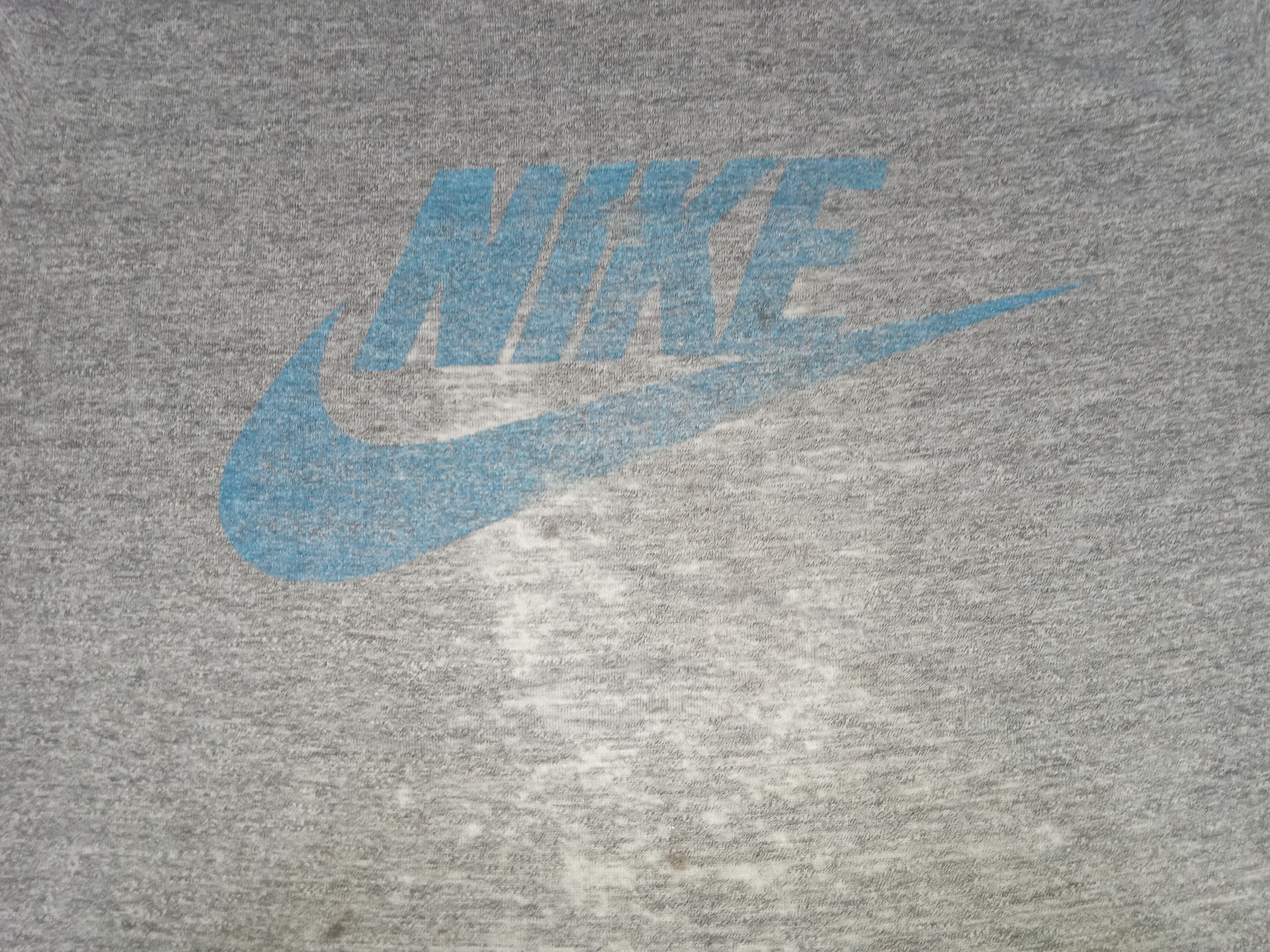 Vintage Vintage 80s Nike Swoosh Blue Tag T Shirt Size US L / EU 52-54 / 3 - 4 Thumbnail