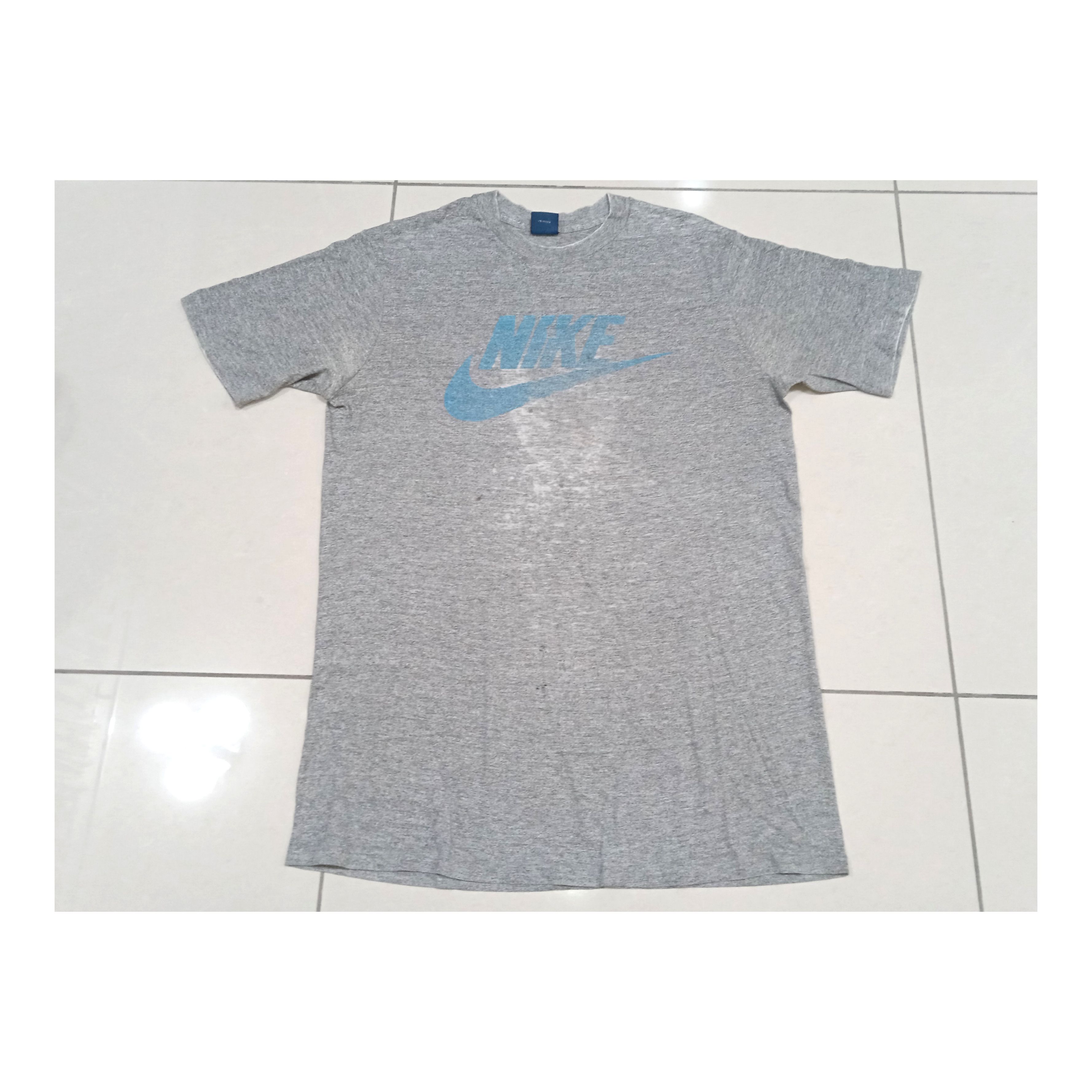 Vintage Vintage 80s Nike Swoosh Blue Tag T Shirt Size US L / EU 52-54 / 3 - 1 Thumbnail