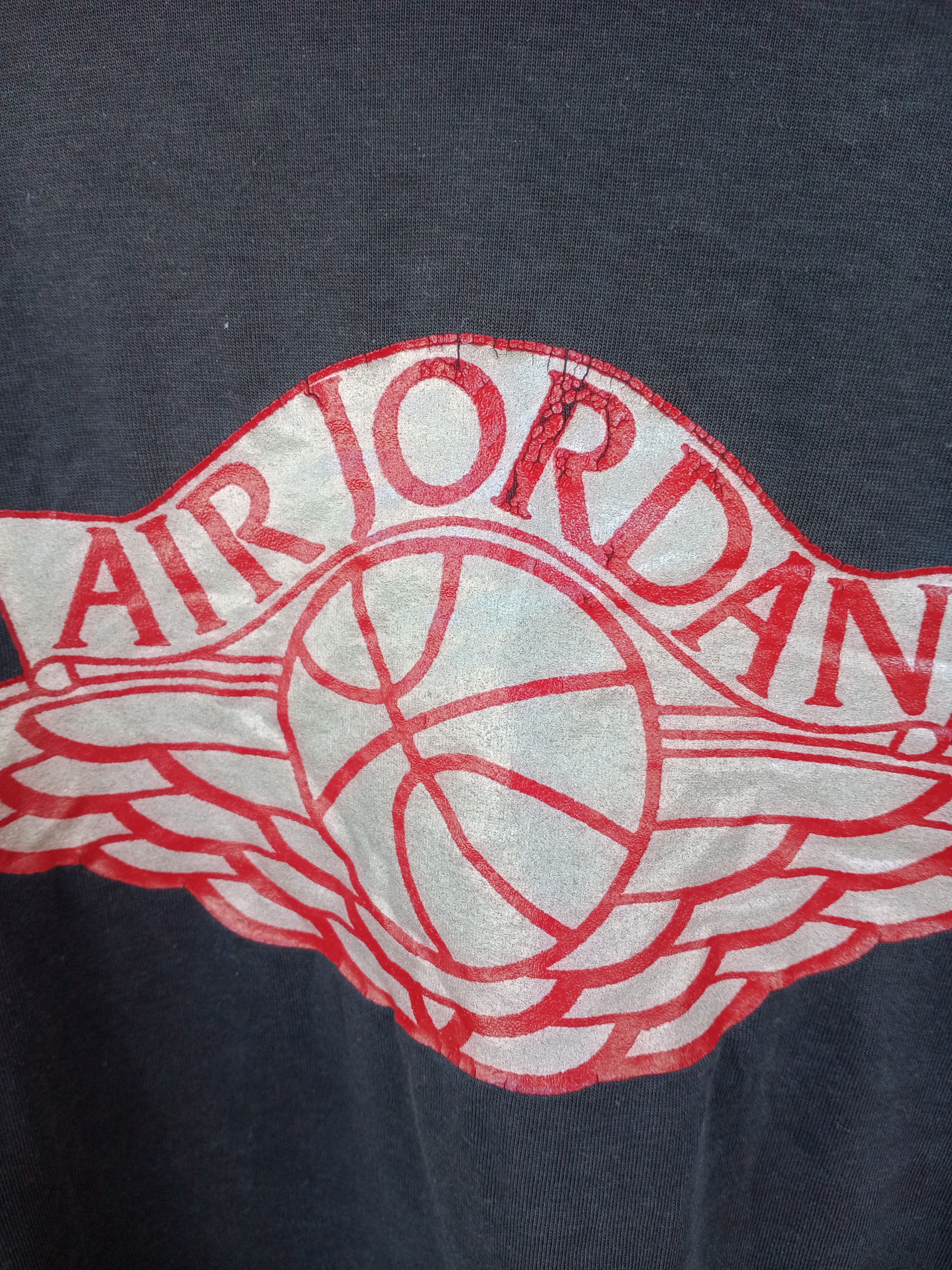 Jordan Brand × Nike Vintage Early 00's NIKE AIR JORDAN Tshirt Big Logo Size US L / EU 52-54 / 3 - 3 Thumbnail
