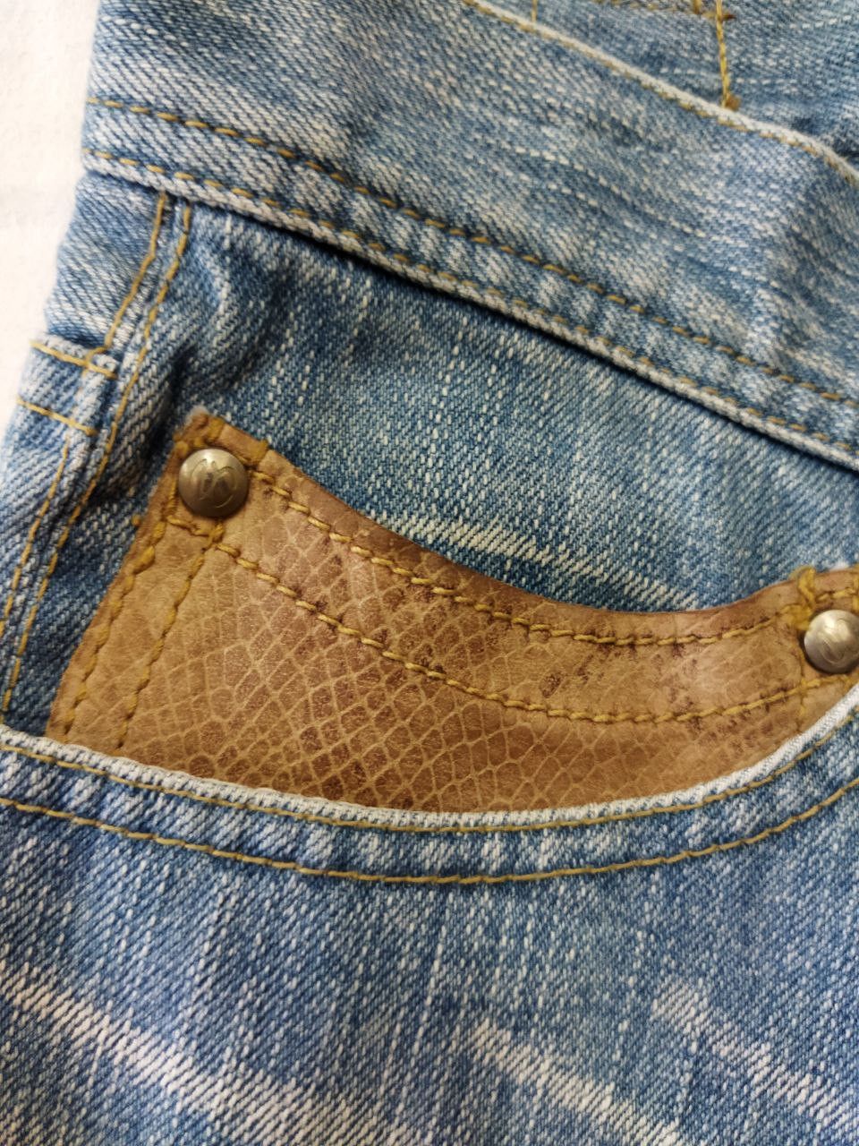 Nicole Club Japanese Nicole Club With Leather Pocket Jeans Size US 33 - 11 Thumbnail