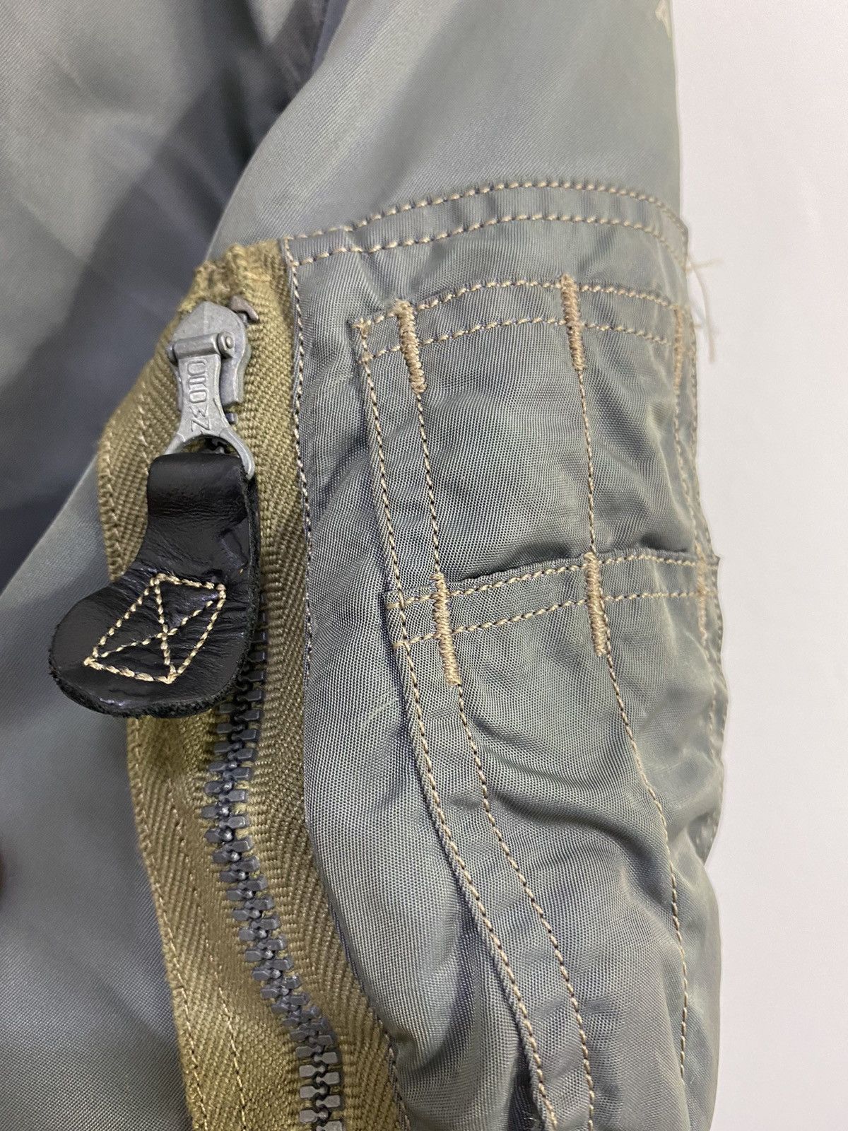Buzz Rickson's Buzz Rickson’s Flight Jacket B-15D Design U.S Air Force Size US S / EU 44-46 / 1 - 6 Thumbnail