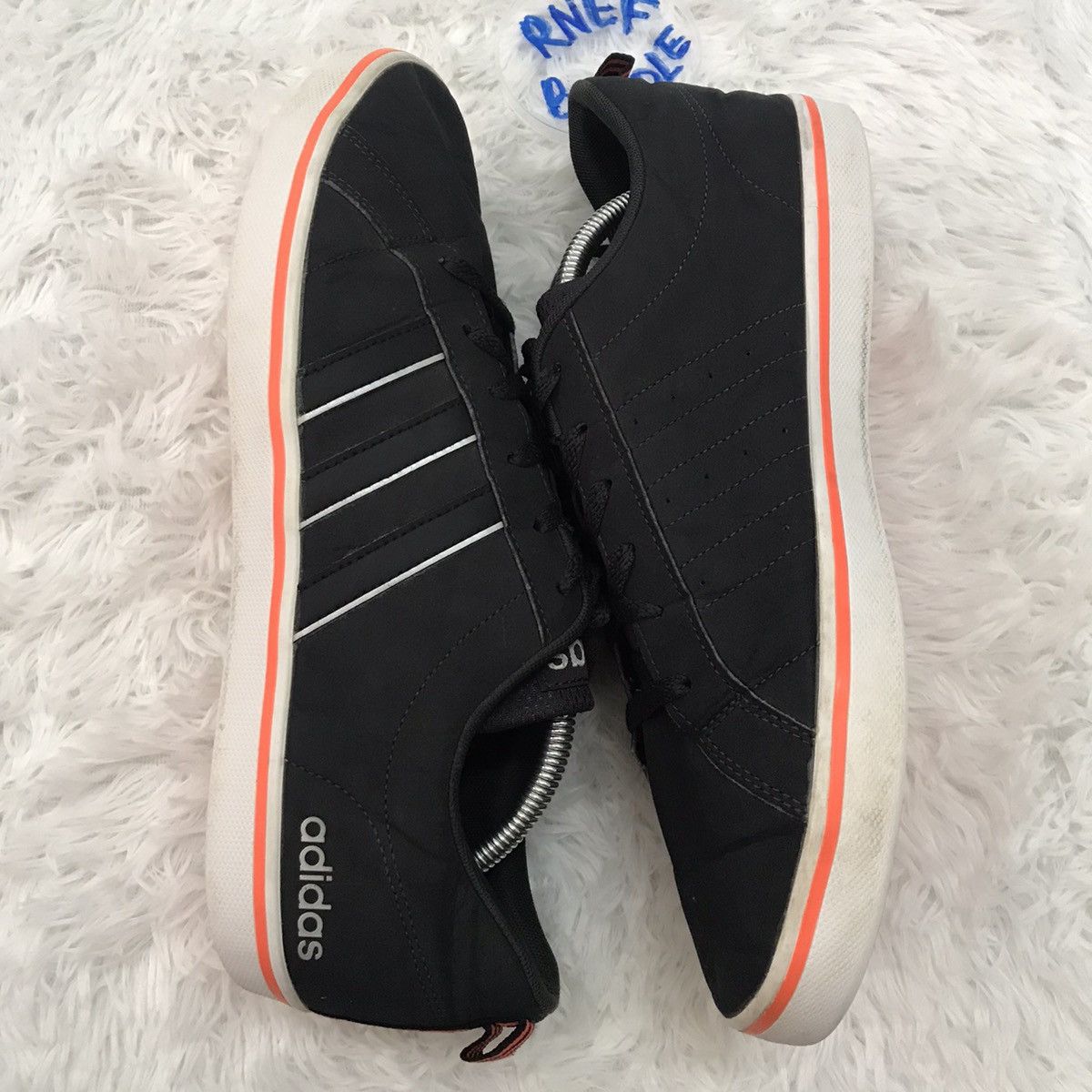 Adidas Adidas men’s Vs pace Basketball shoes Size US 11 / EU 44 - 10 Thumbnail