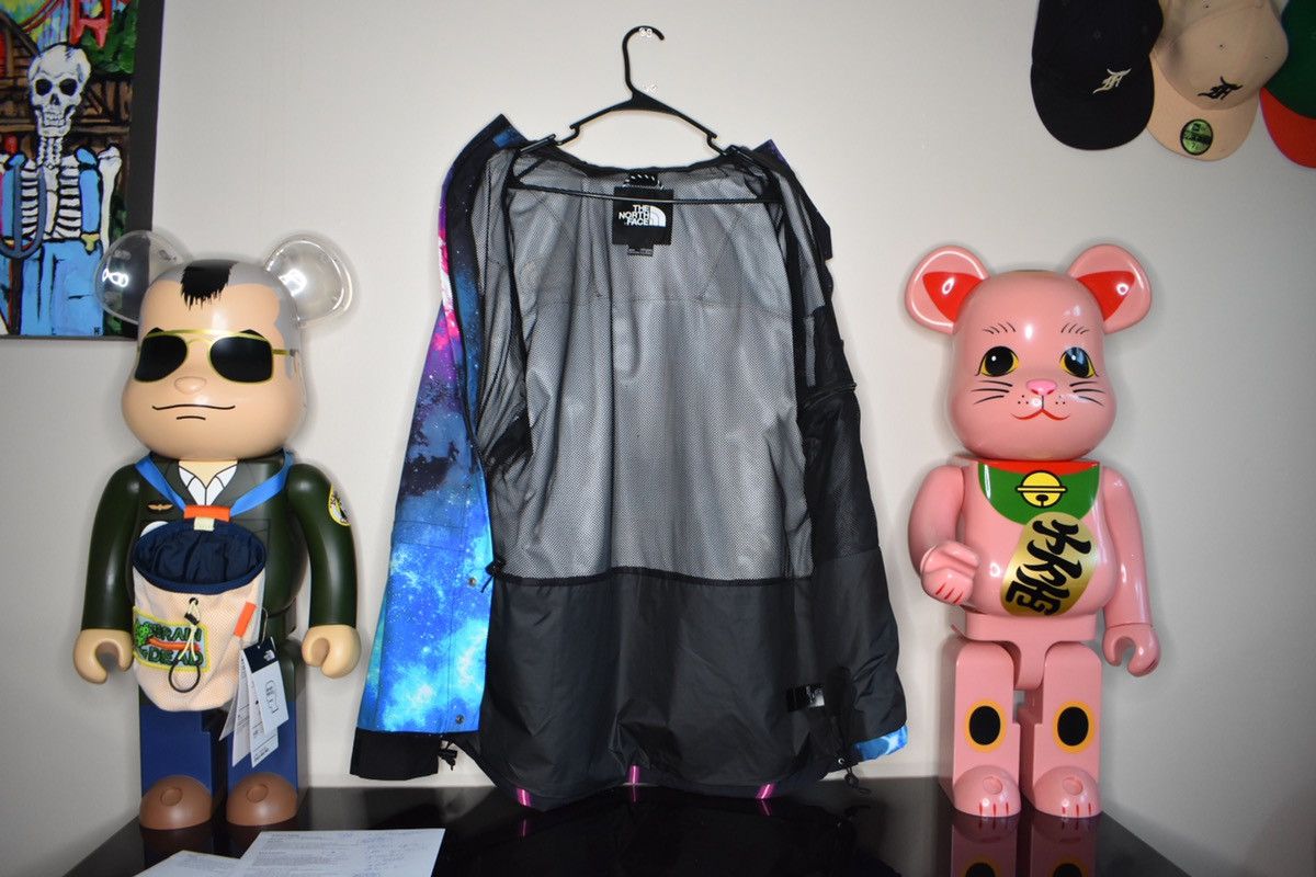 The North Face The North Face x Invincible Mountain Light Space Jacket Size US L / EU 52-54 / 3 - 2 Thumbnail
