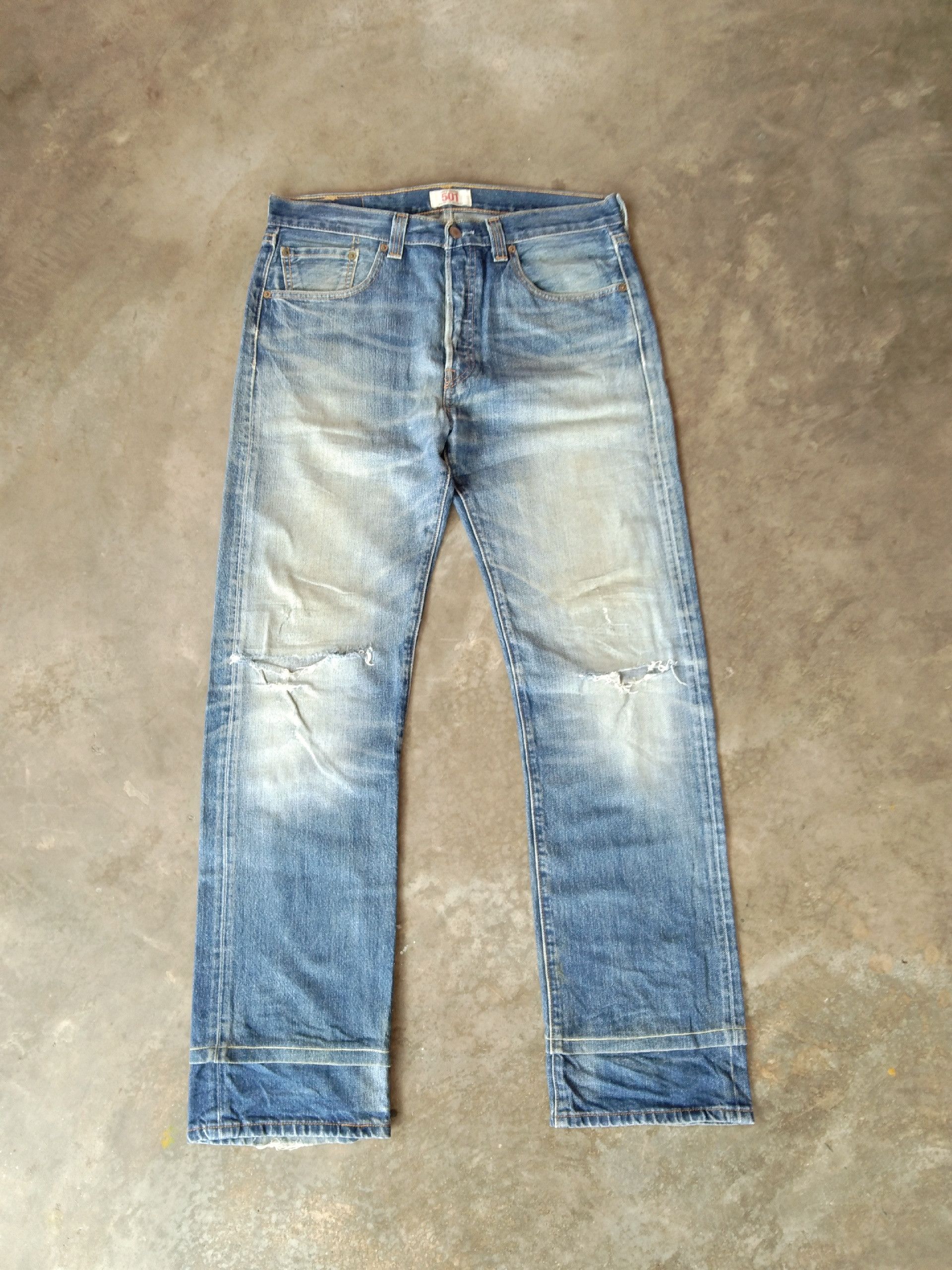 Vintage Levis 501 Rusty Wash Straight Leg Distressed Jeans