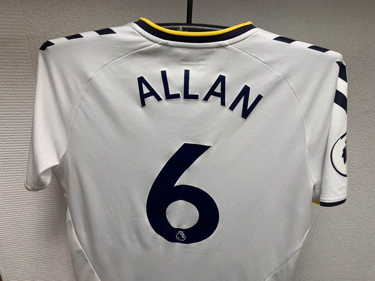 Hummel Everton 6 Allan apl patch white soccer jersey L Hummel cazoo Size US L / EU 52-54 / 3 - 7 Thumbnail