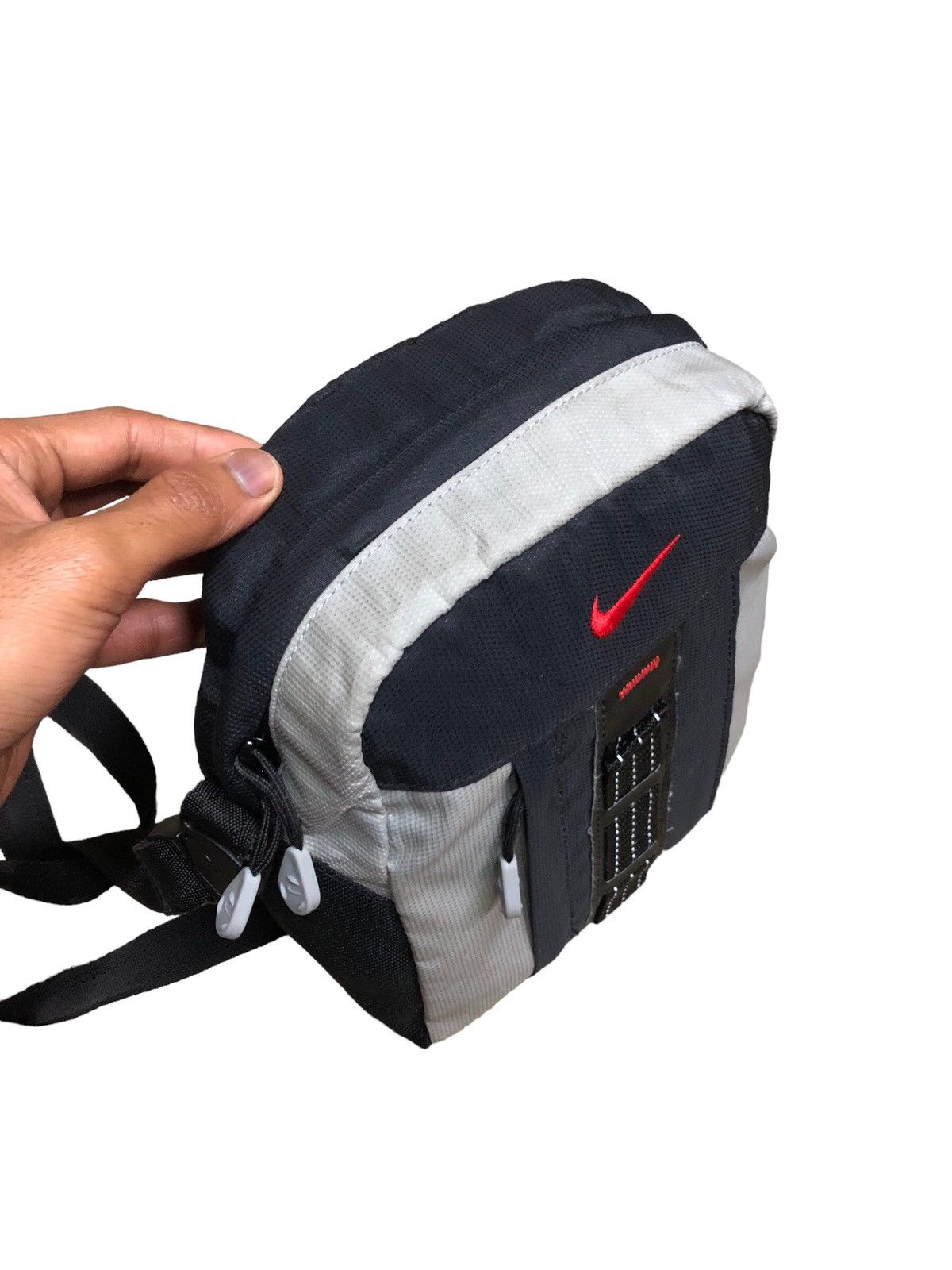 Nike × Vintage Y2K NIKE CROSSBODY SLINGBAG Size ONE SIZE - 2 Thumbnail