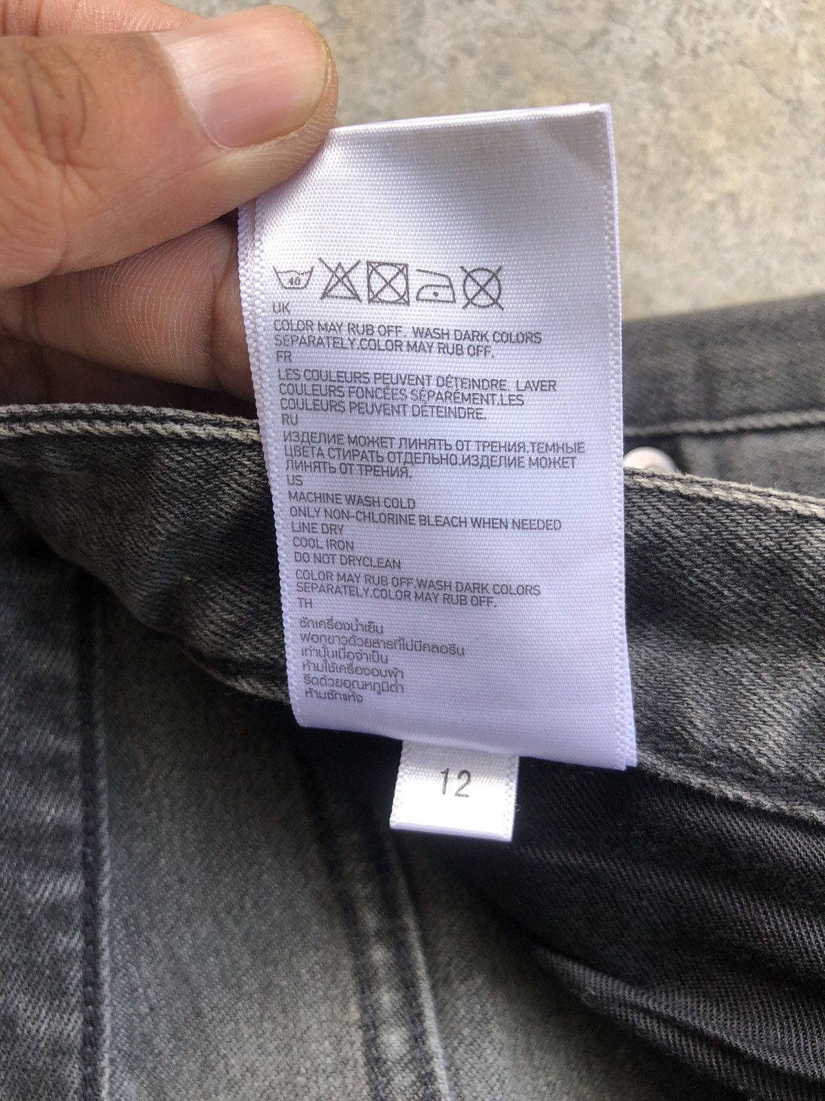 Undercover × Uniqlo Undercover x Uniqlo Distressed Jeans Skinny Size US 30 / EU 46 - 21 Thumbnail