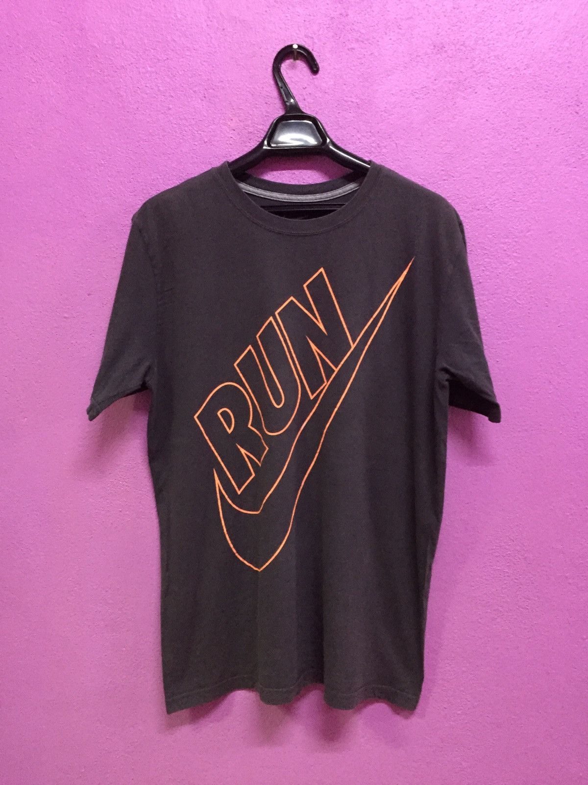 Nike Run Tee Size M