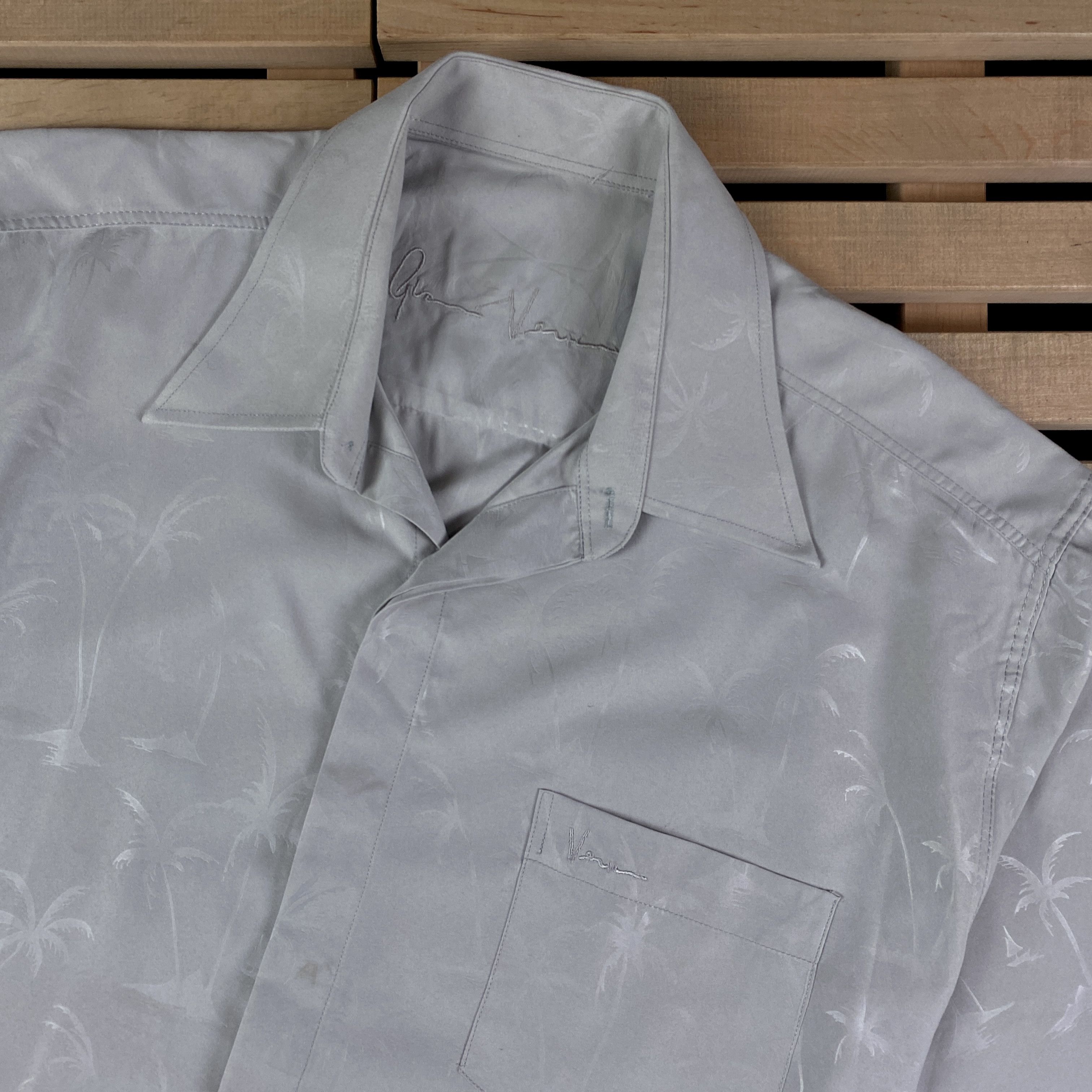 Versace × Vintage Mens Shirt Short Sleeve Gianni Versace Vintage Size L Size US L / EU 52-54 / 3 - 2 Thumbnail