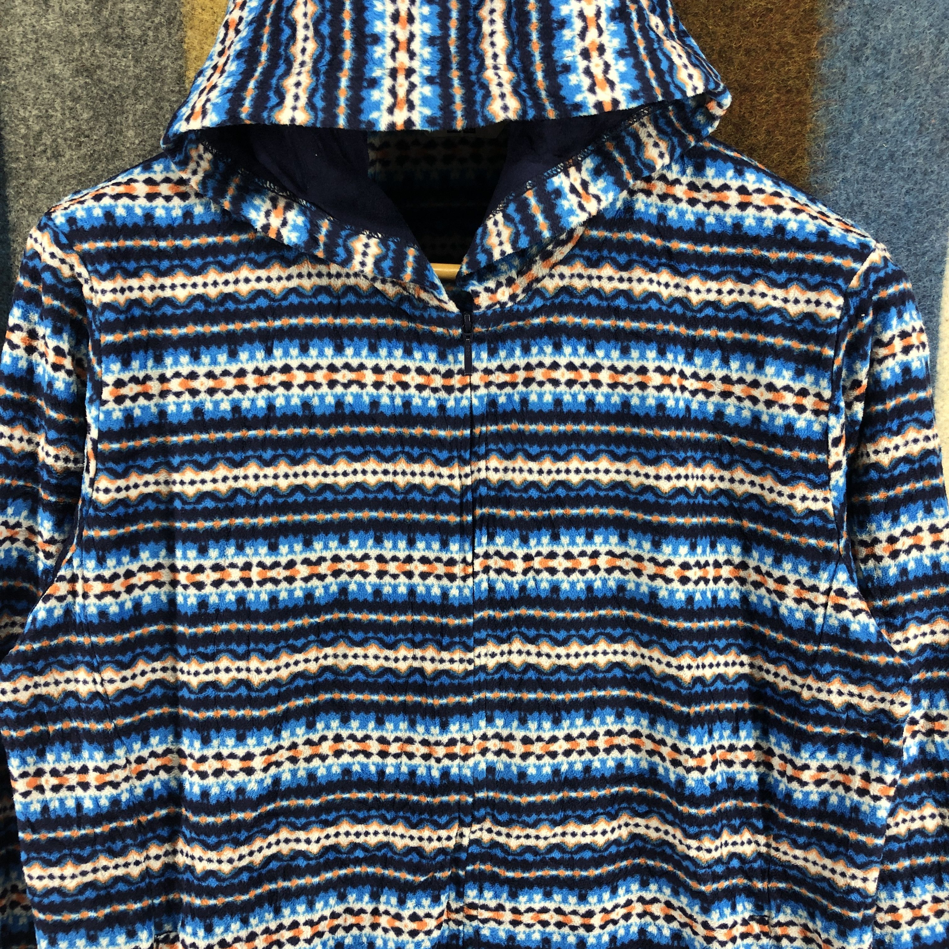 Uniqlo UNIQLO Zipper Hoodie Abstract Design #096/E Size US M / EU 48-50 / 2 - 2 Thumbnail