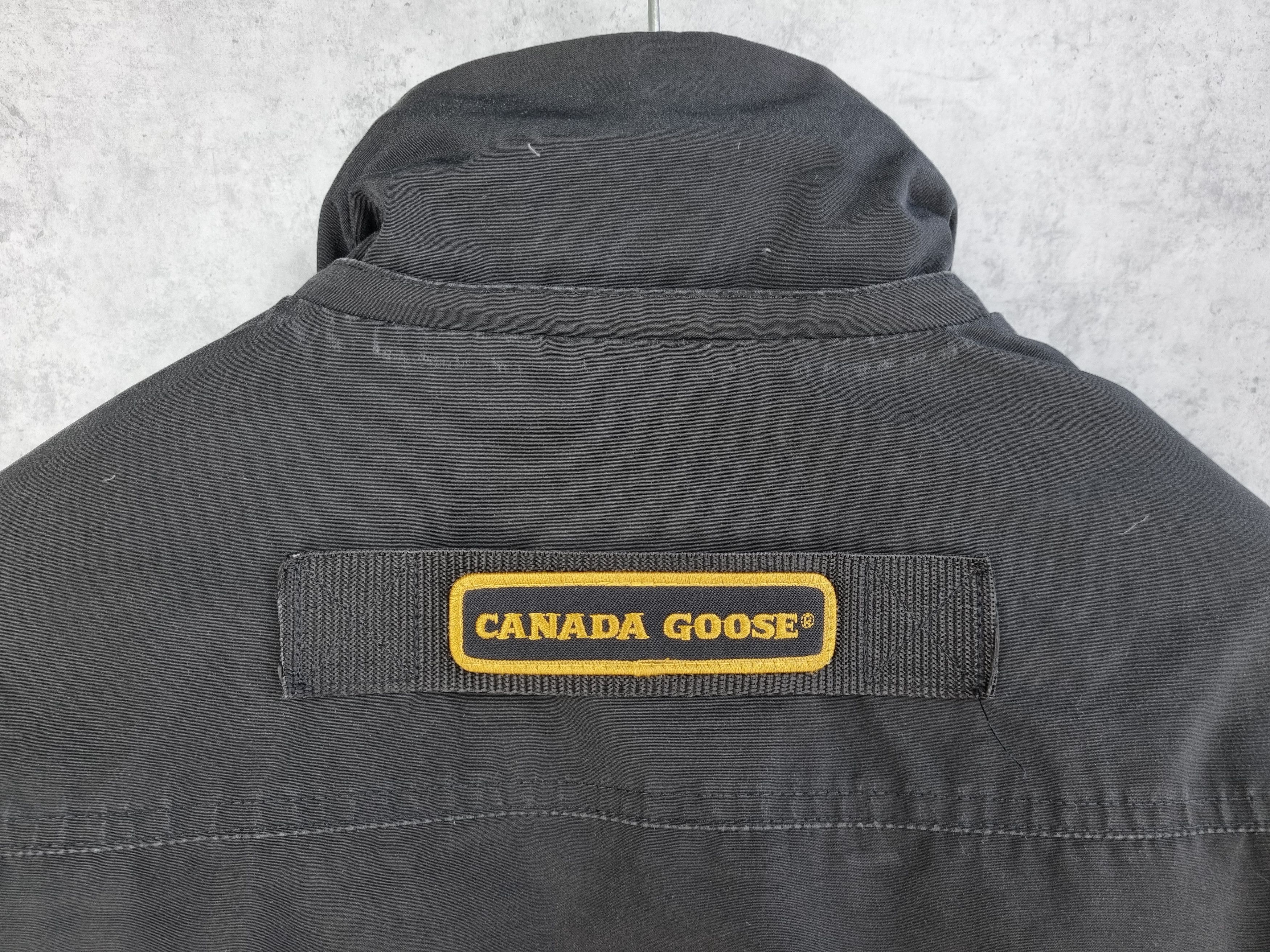 Canada Goose × Vintage Canada Goose Down Puffer Worn Heavy Jacket Size US S / EU 44-46 / 1 - 6 Thumbnail