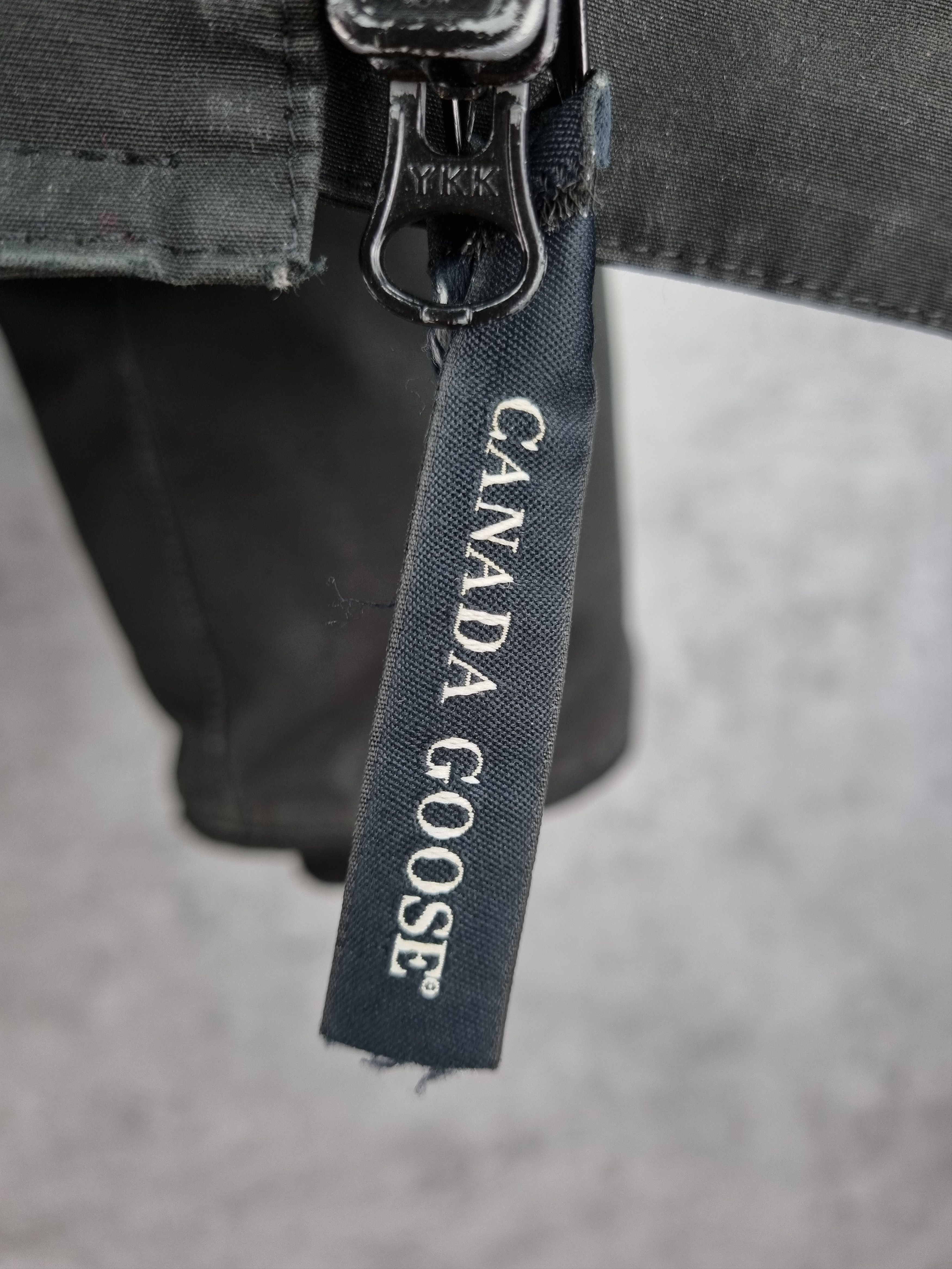 Canada Goose × Vintage Canada Goose Down Puffer Worn Heavy Jacket Size US S / EU 44-46 / 1 - 15 Thumbnail