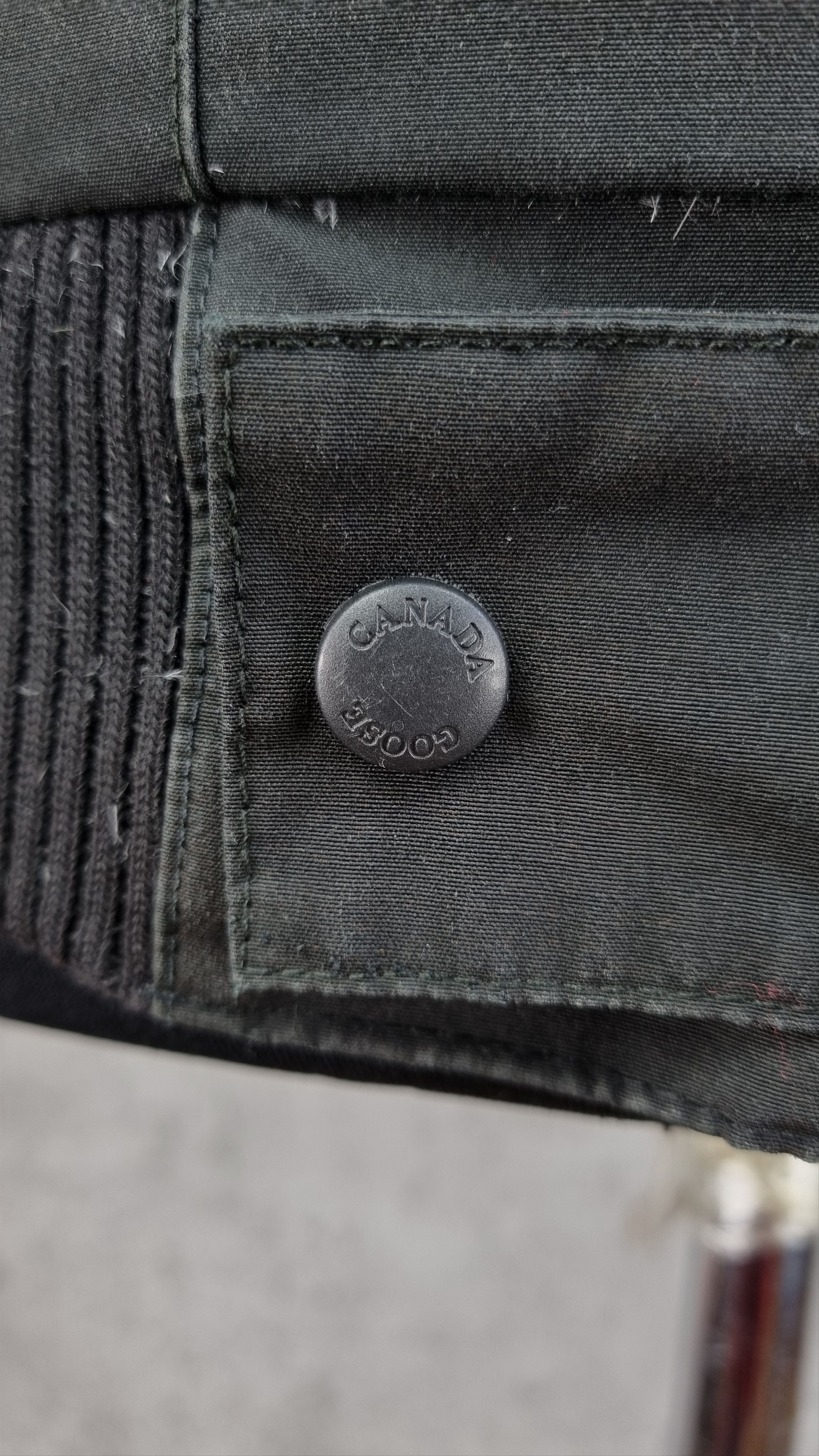 Canada Goose × Vintage Canada Goose Down Puffer Worn Heavy Jacket Size US S / EU 44-46 / 1 - 19 Thumbnail