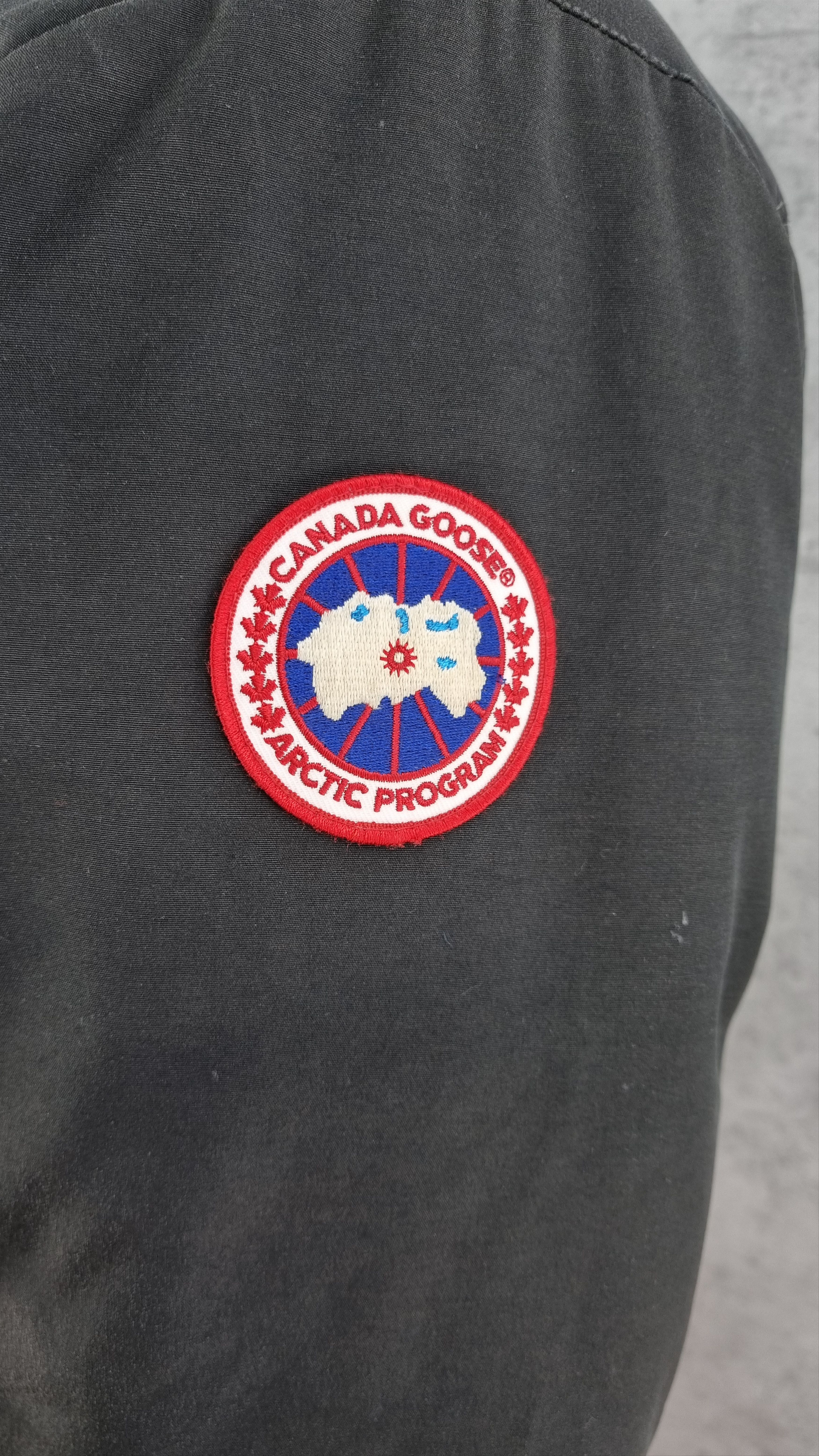 Canada Goose × Vintage Canada Goose Down Puffer Worn Heavy Jacket Size US S / EU 44-46 / 1 - 18 Thumbnail